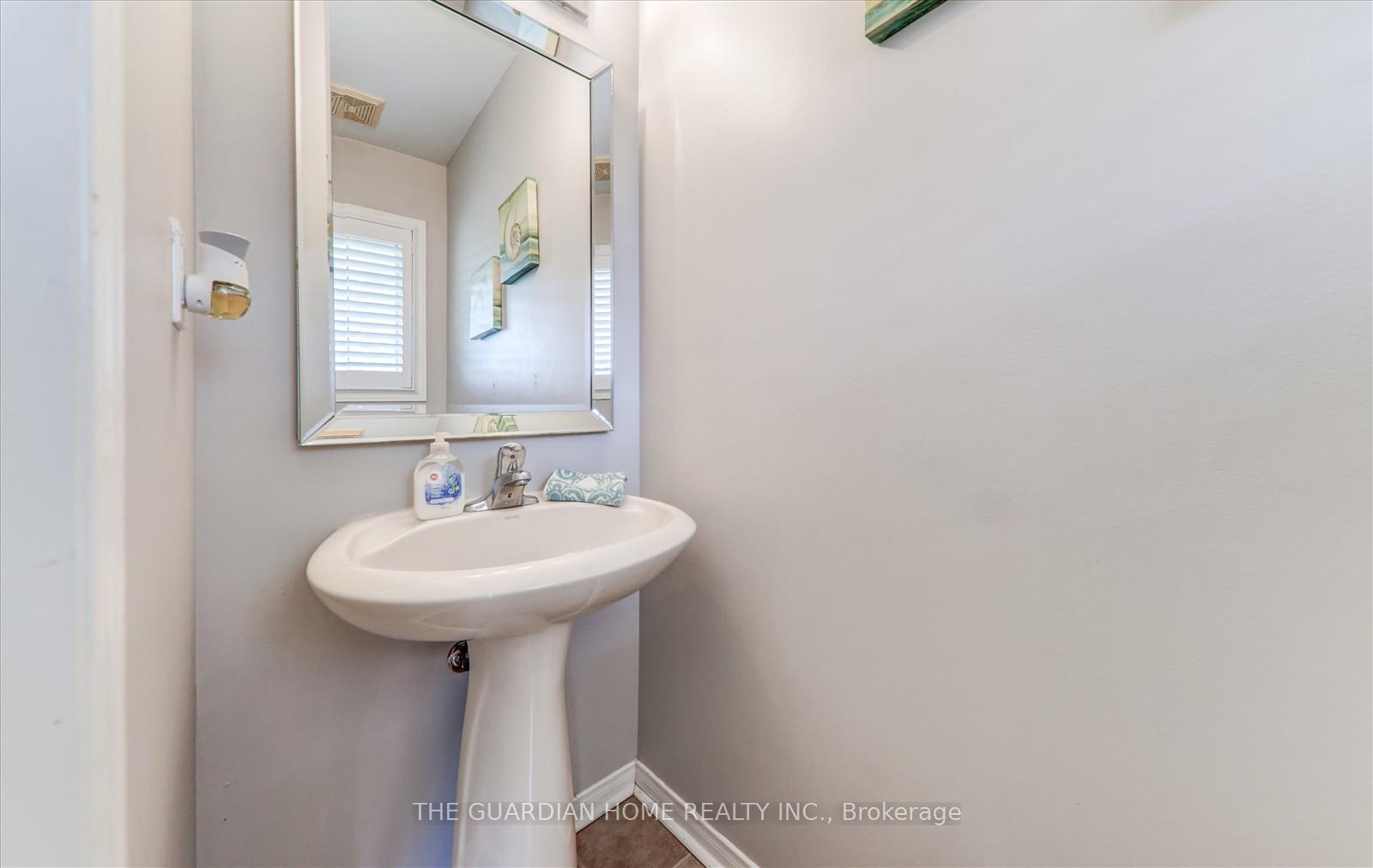 Photo 9 of 116 Williamson Drive E, Ajax, Northeast Ajax — HOMEH