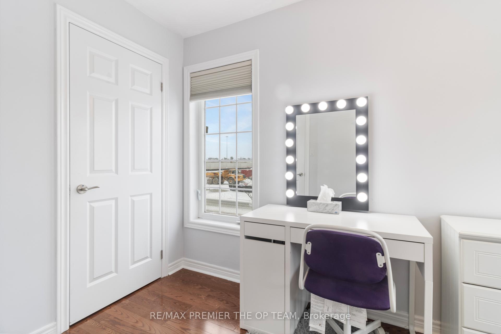 Photo 47 of 150 Venice Gate Drive, Vaughan, Vellore Village — HOMEH