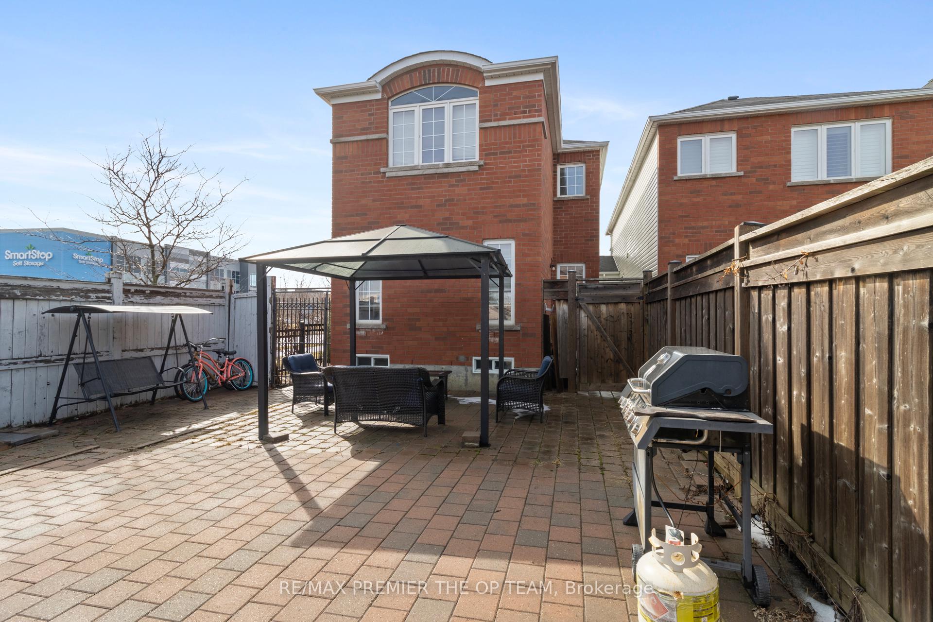 Photo 38 of 150 Venice Gate Drive, Vaughan, Vellore Village — HOMEH