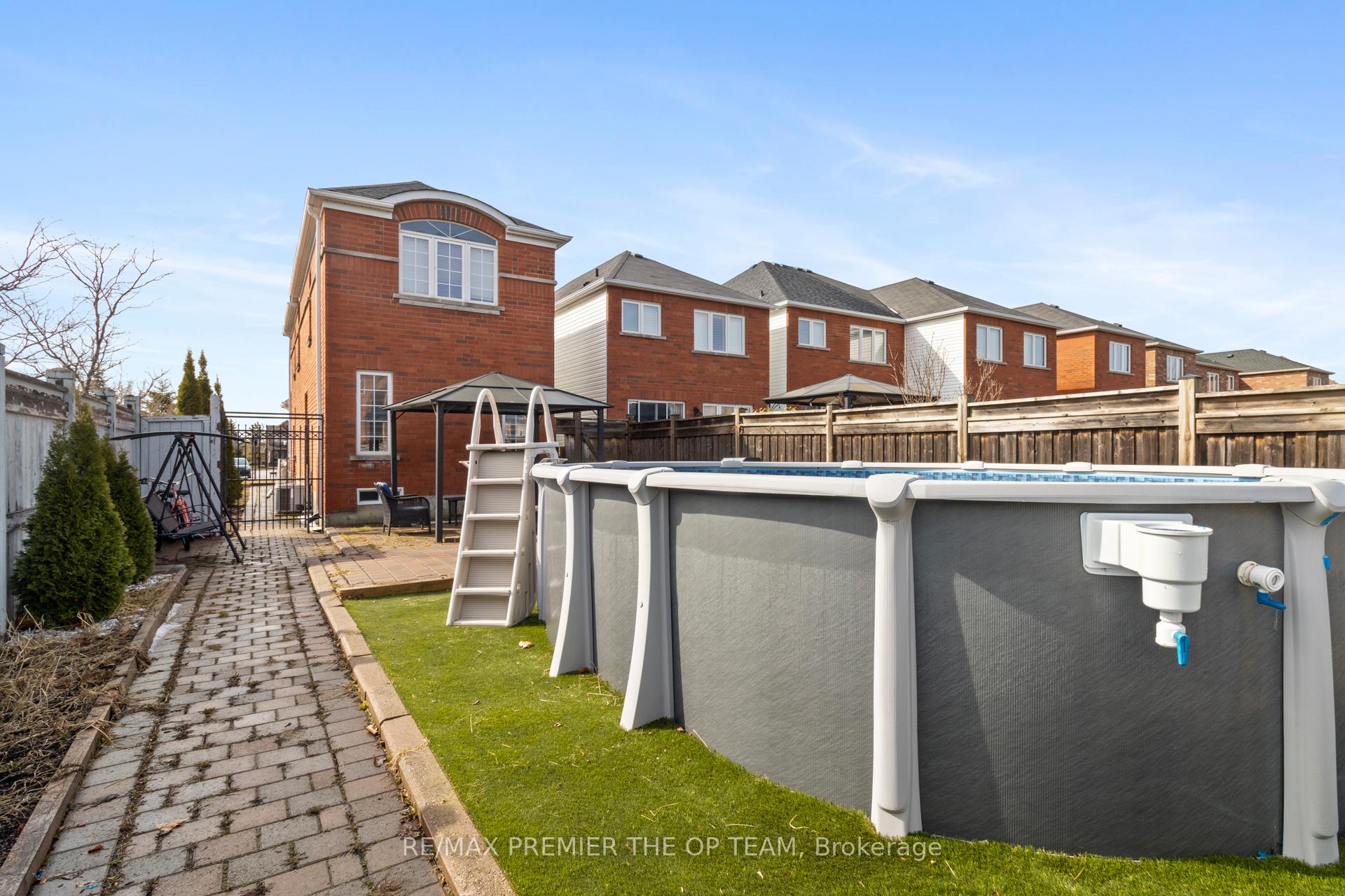 Photo 45 of 150 Venice Gate Drive, Vaughan, Vellore Village — HOMEH