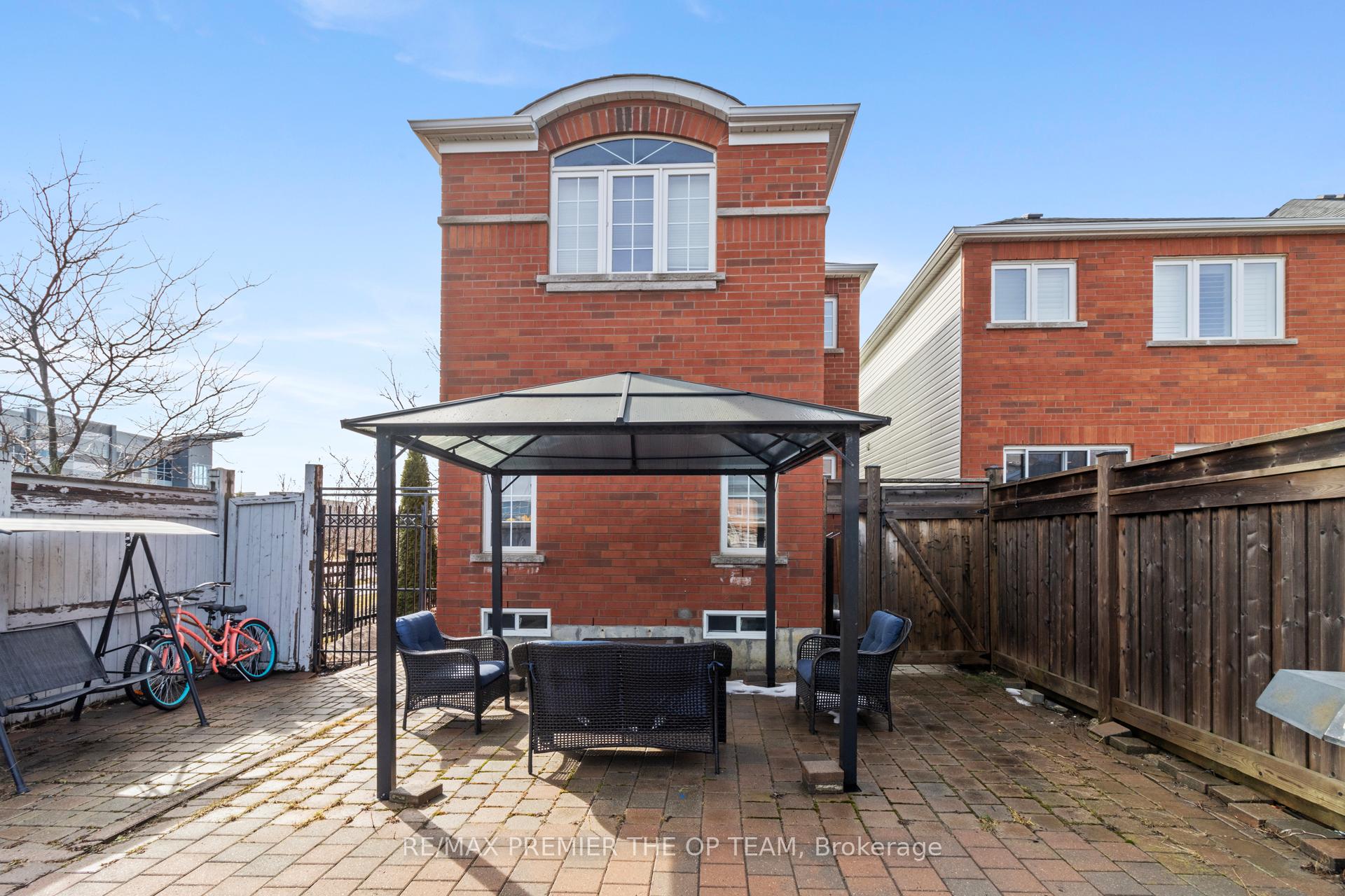 Photo 40 of 150 Venice Gate Drive, Vaughan, Vellore Village — HOMEH