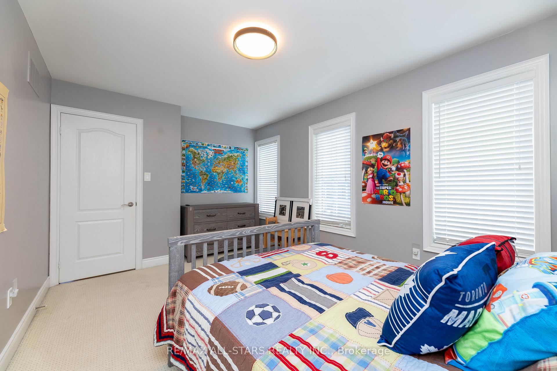 Photo 35 of 46 Eastgate Circle, Whitby, Brooklin — HOMEH