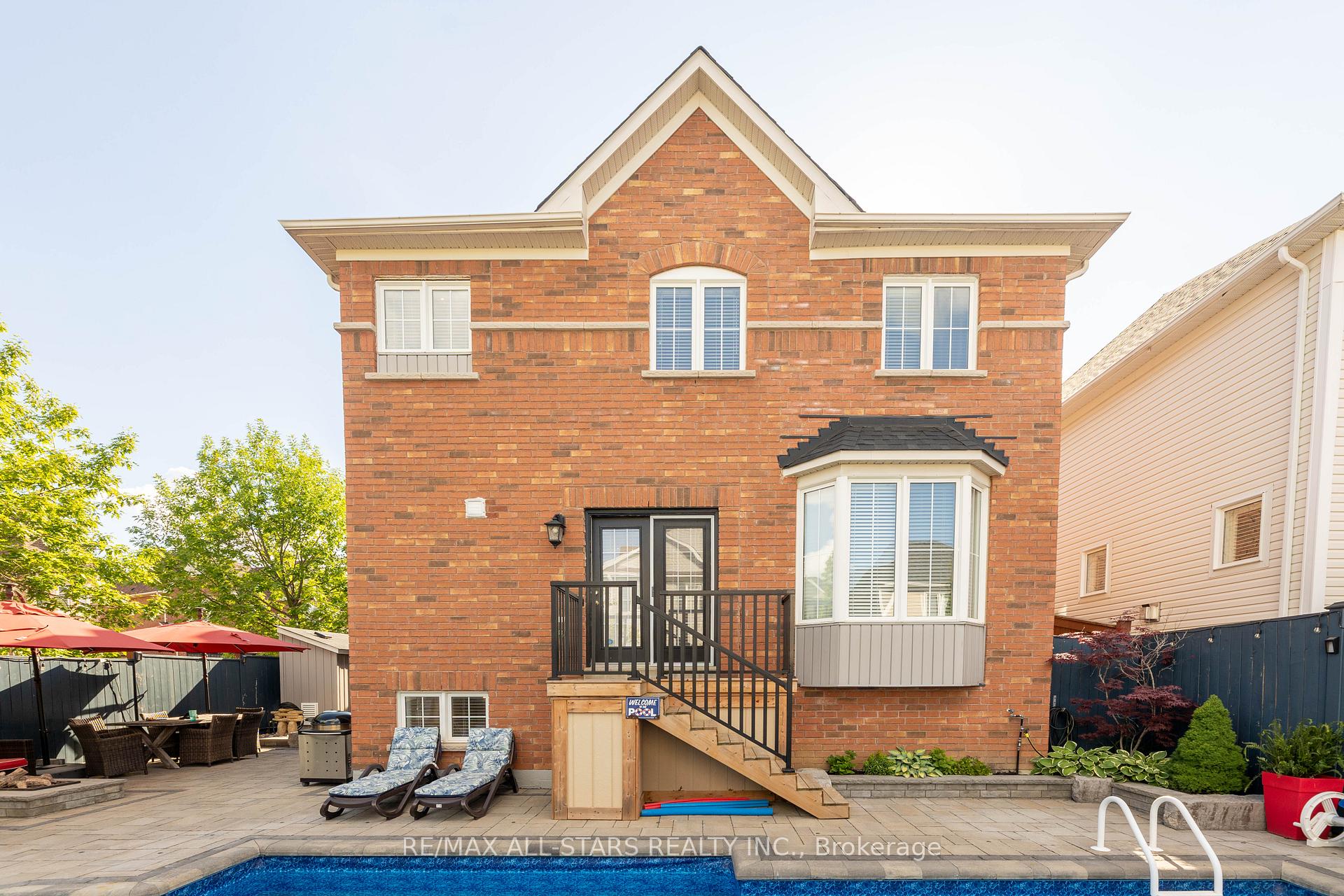Photo 38 of 46 Eastgate Circle, Whitby, Brooklin — HOMEH