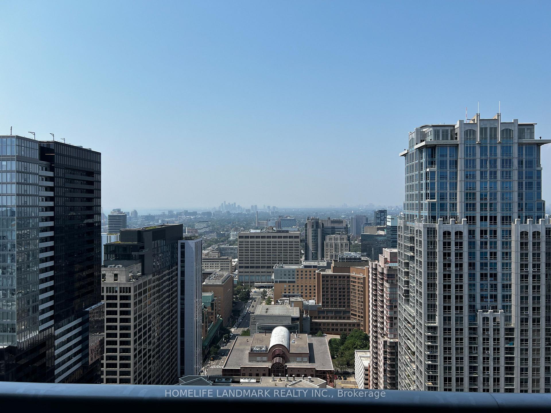 Front of Unit 3814, 386 Yonge Street