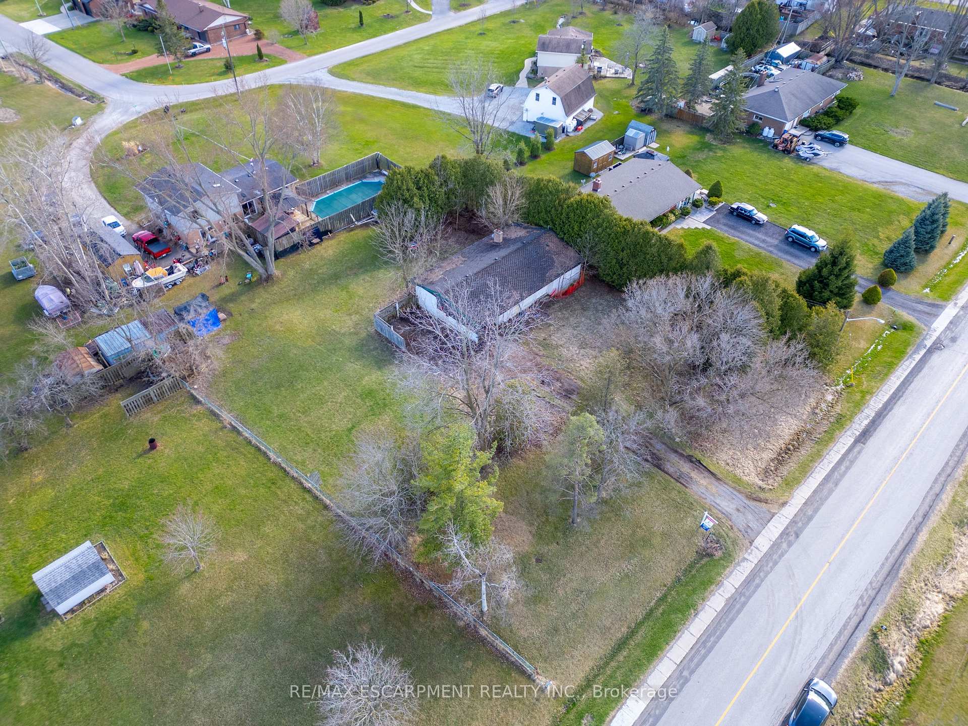 Photo 3 of 548 Concession 14 Walpole Road, Haldimand — HOMEH