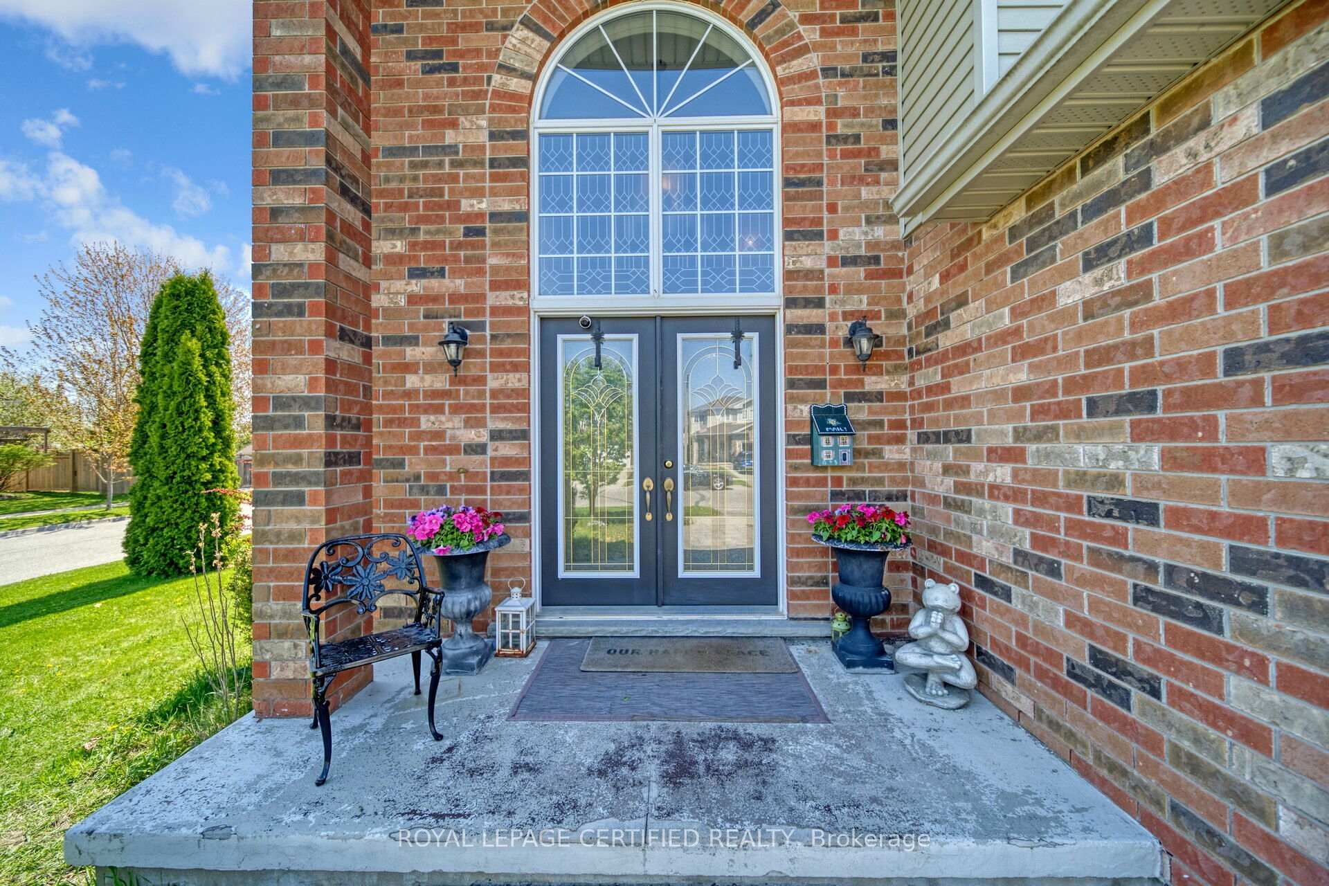 Photo 11 of 99 Simmonds Drive, Guelph, Victoria North — HOMEH