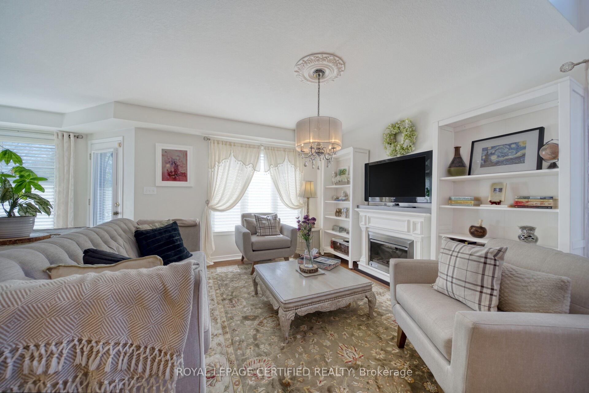 Photo 24 of 99 Simmonds Drive, Guelph, Victoria North — HOMEH