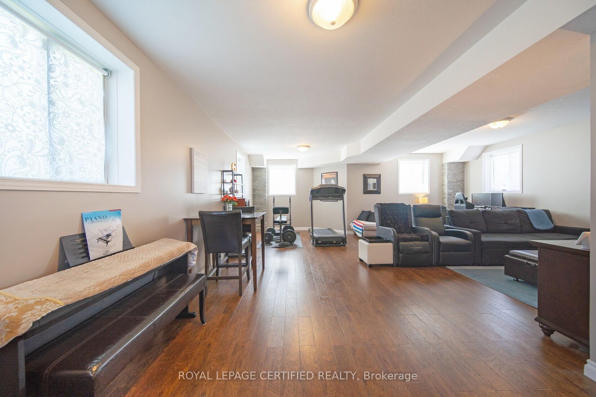Photo 23 of 99 Simmonds Drive, Guelph, Victoria North — HOMEH