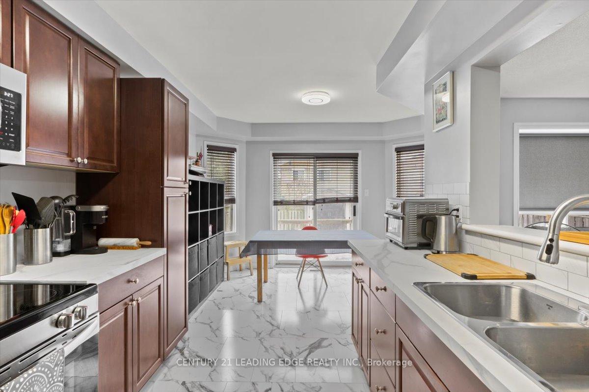 Photo 17 of 50 Tawn Crescent, Ajax, Central — HOMEH