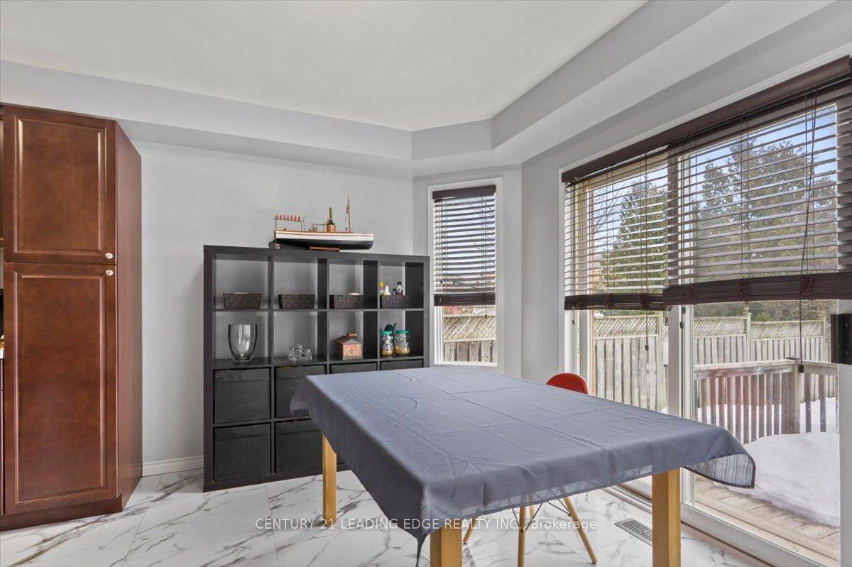 Photo 20 of 50 Tawn Crescent, Ajax, Central — HOMEH