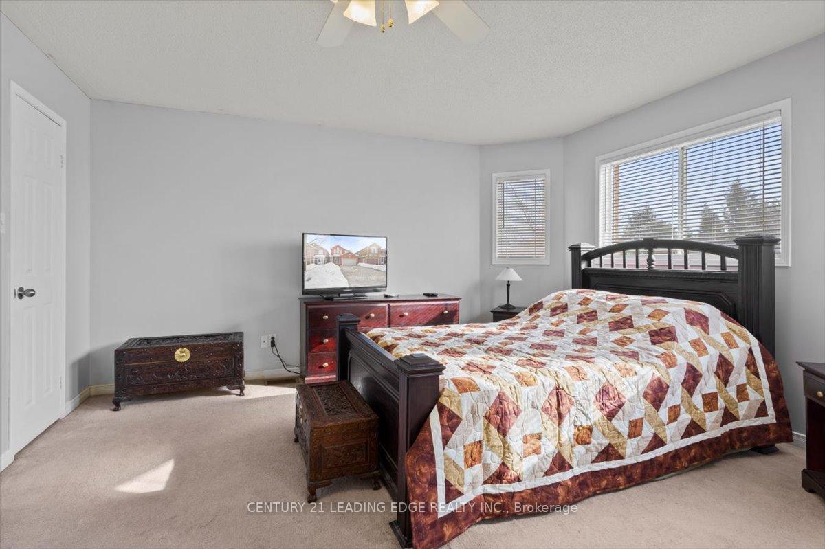 Photo 25 of 50 Tawn Crescent, Ajax, Central — HOMEH