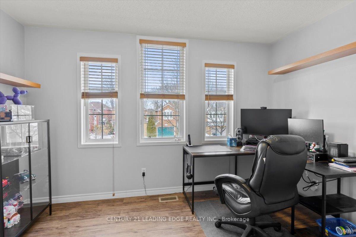 Photo 39 of 50 Tawn Crescent, Ajax, Central — HOMEH