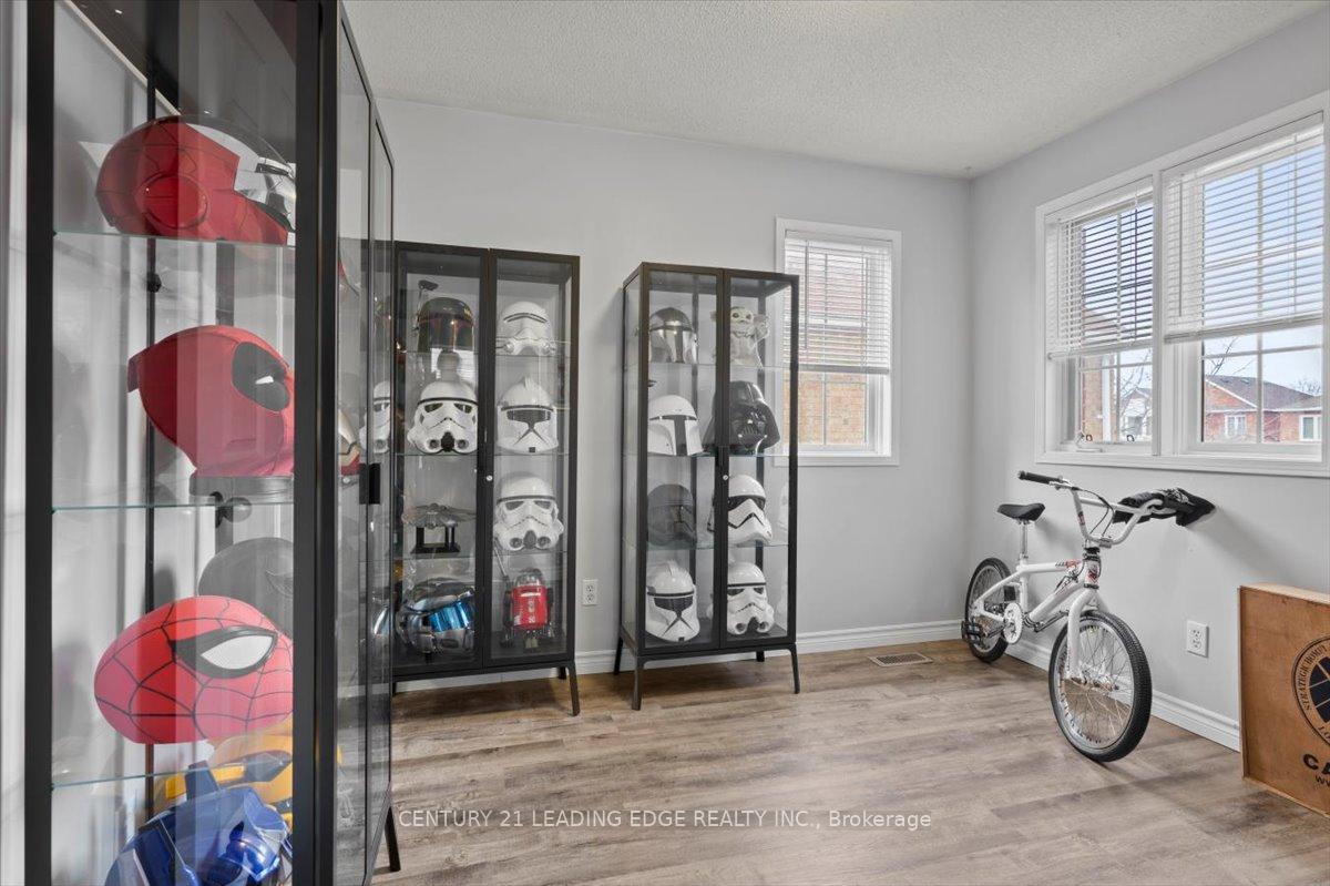 Photo 33 of 50 Tawn Crescent, Ajax, Central — HOMEH