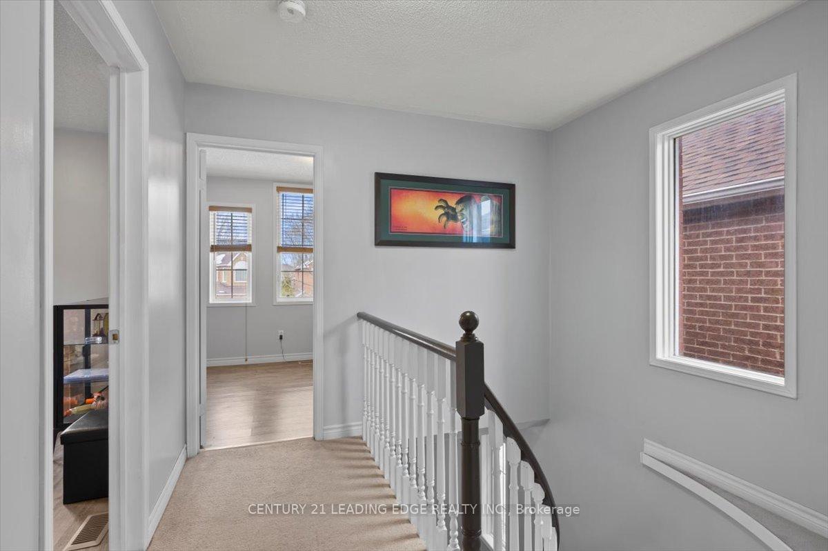 Photo 29 of 50 Tawn Crescent, Ajax, Central — HOMEH