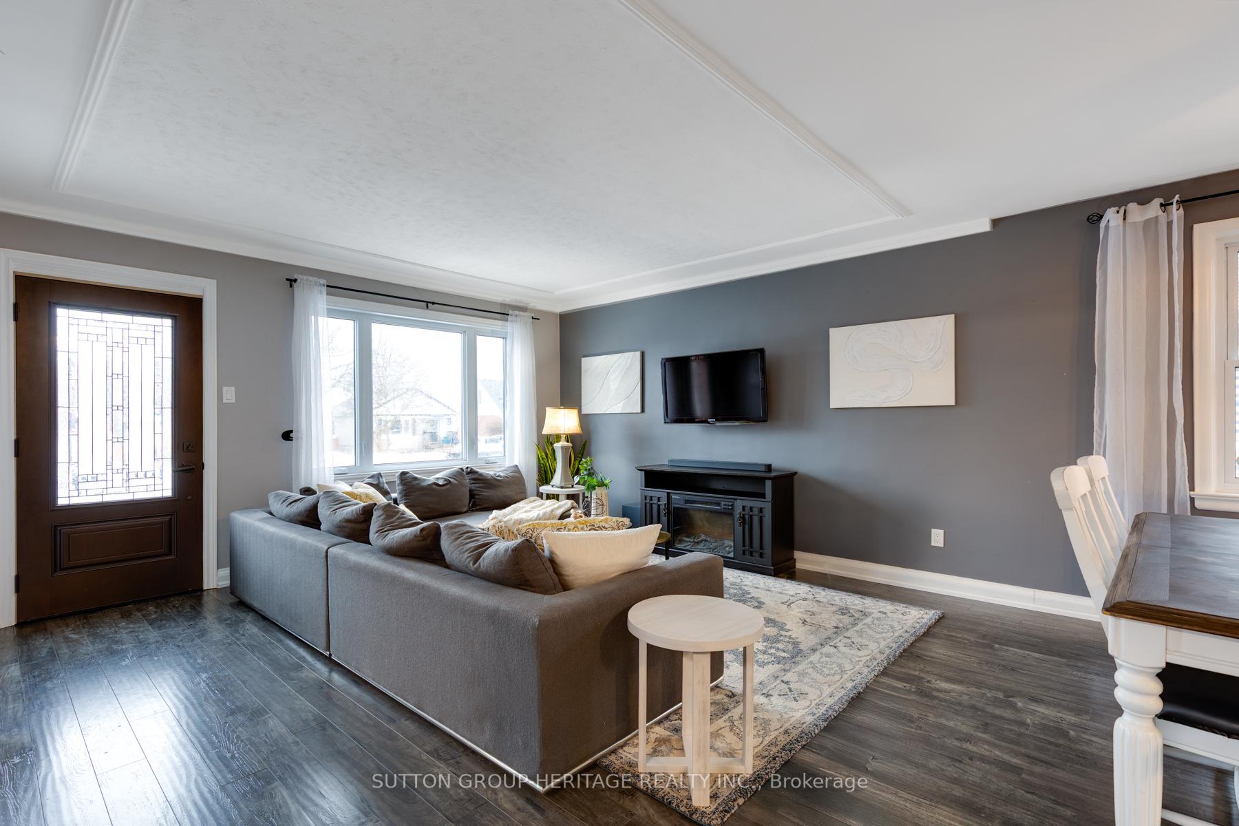 Photo 8 of 316 Central Park Boulevard S, Oshawa, Central — HOMEH