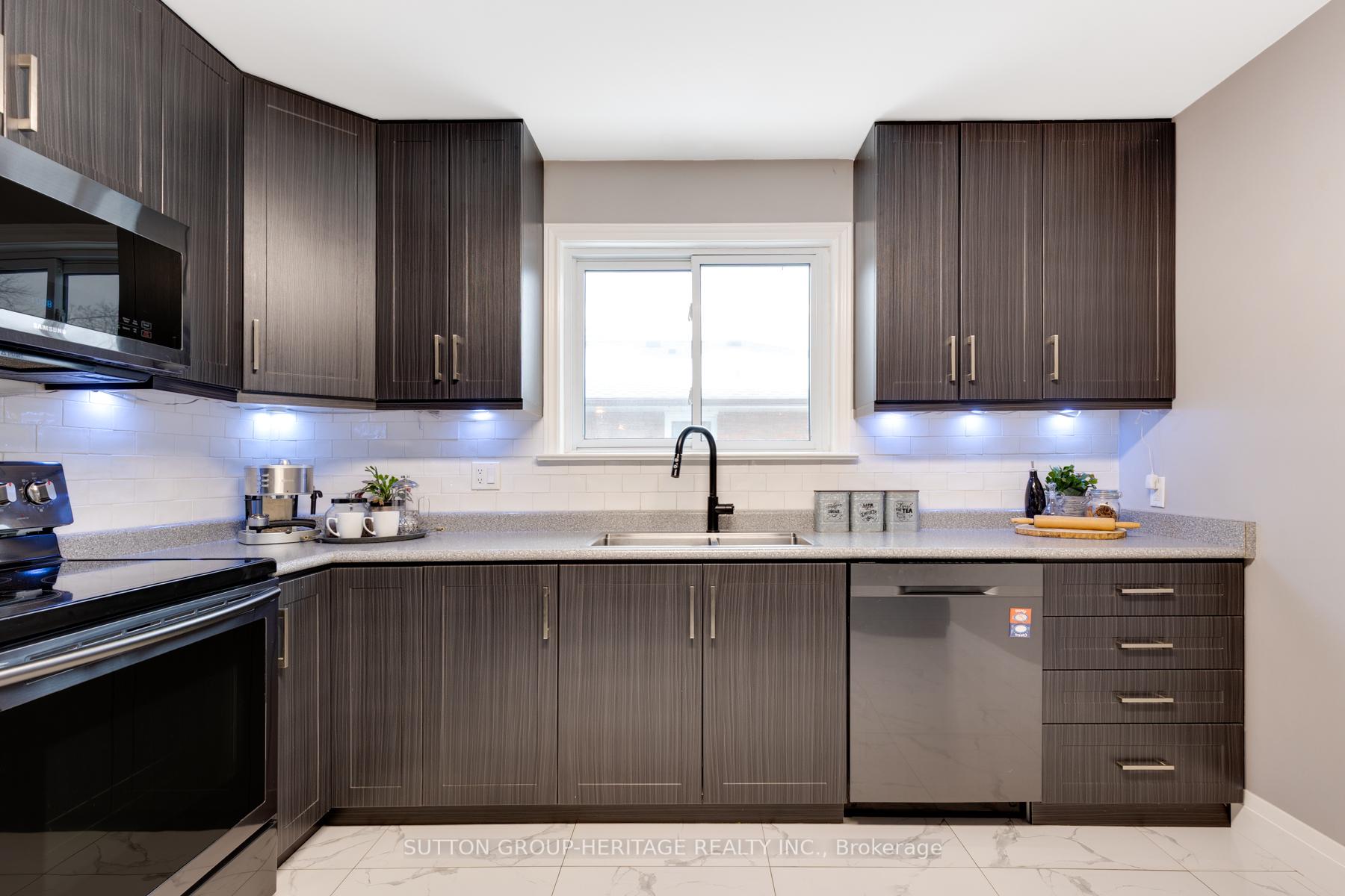 Photo 11 of 316 Central Park Boulevard S, Oshawa, Central — HOMEH