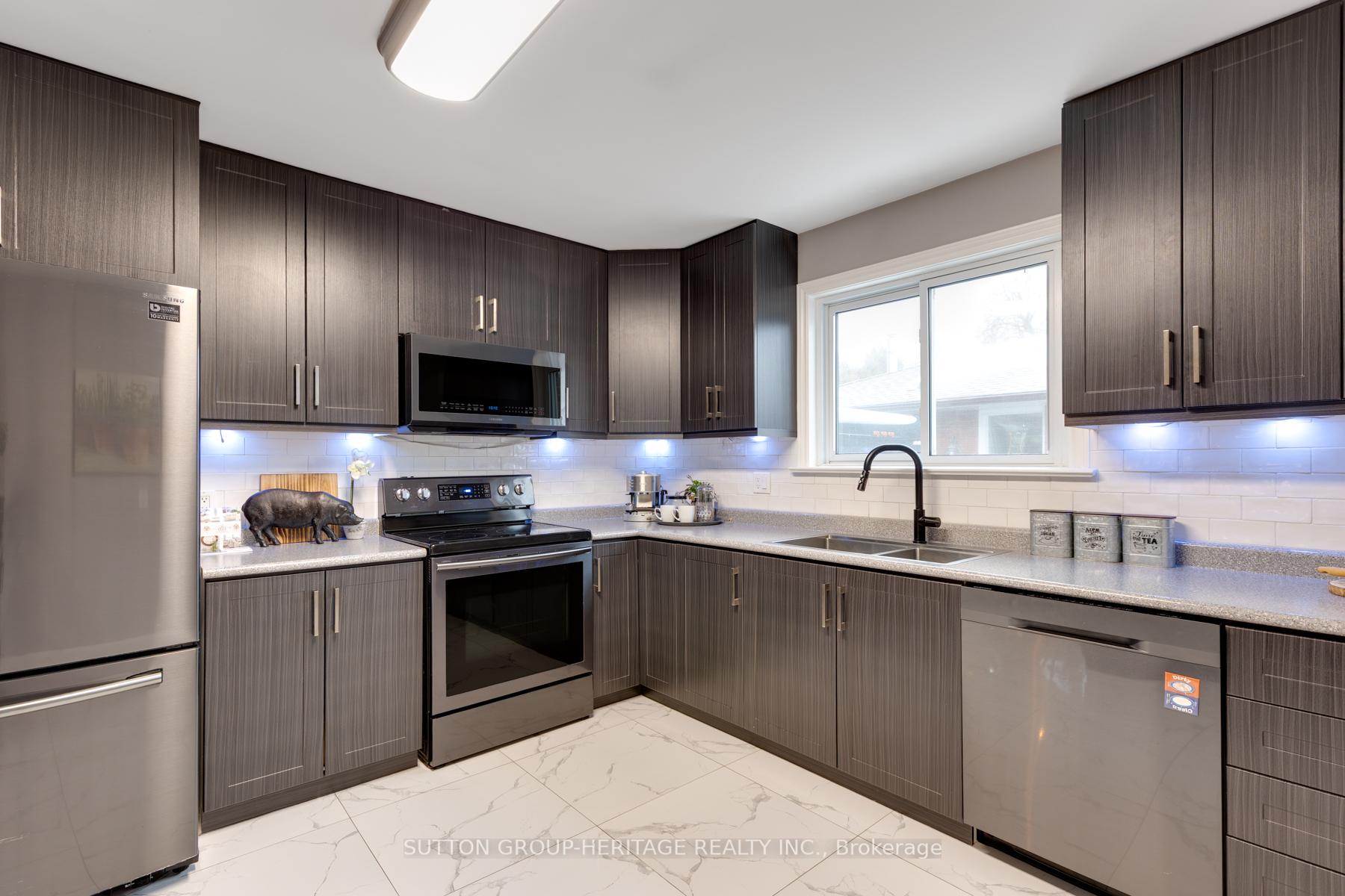 Photo 17 of 316 Central Park Boulevard S, Oshawa, Central — HOMEH
