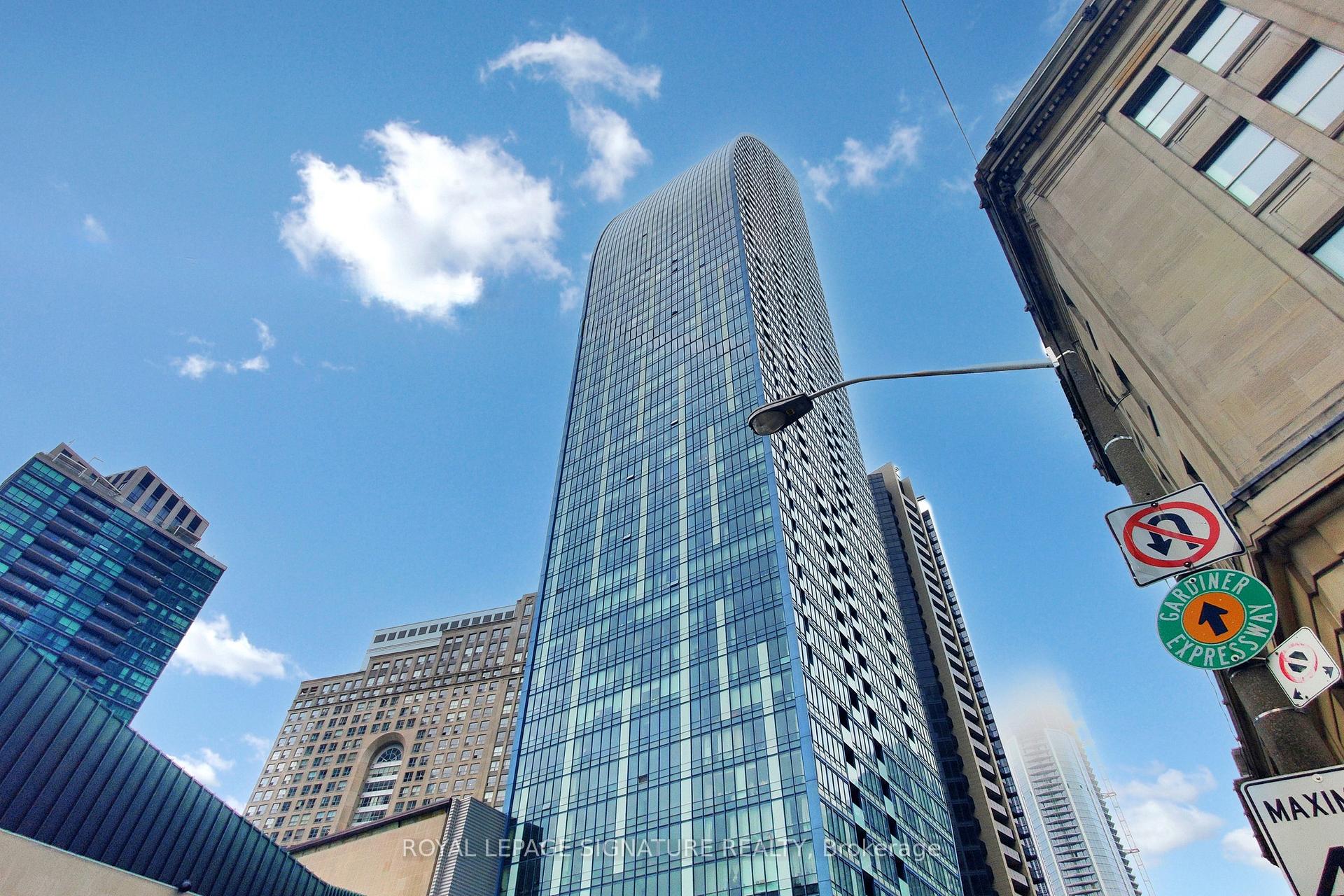Photo 46 of Unit 5204, 8 The Esplanade, Toronto, Waterfront Communities — HOMEH