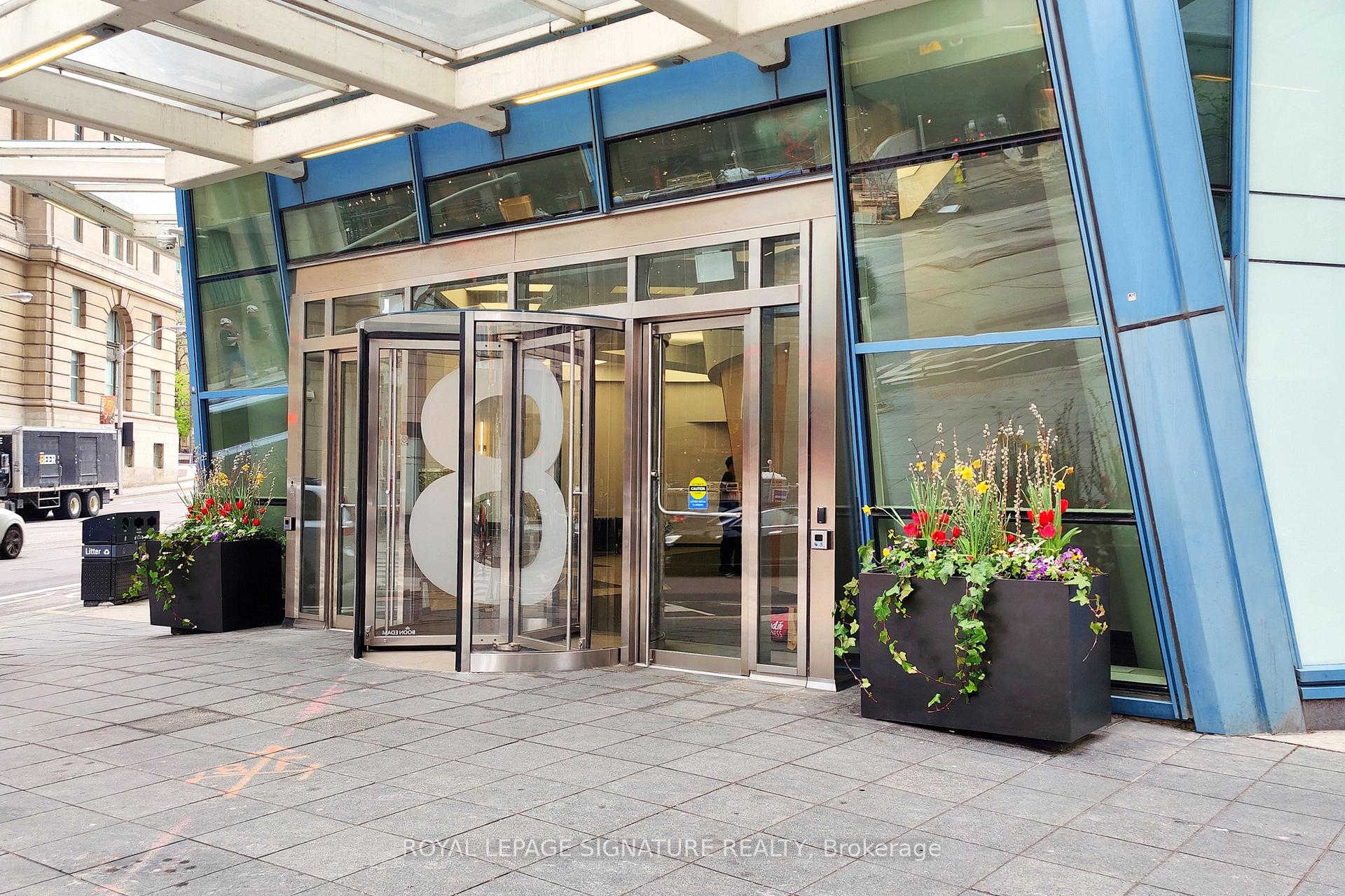 Photo 44 of Unit 5204, 8 The Esplanade, Toronto, Waterfront Communities — HOMEH