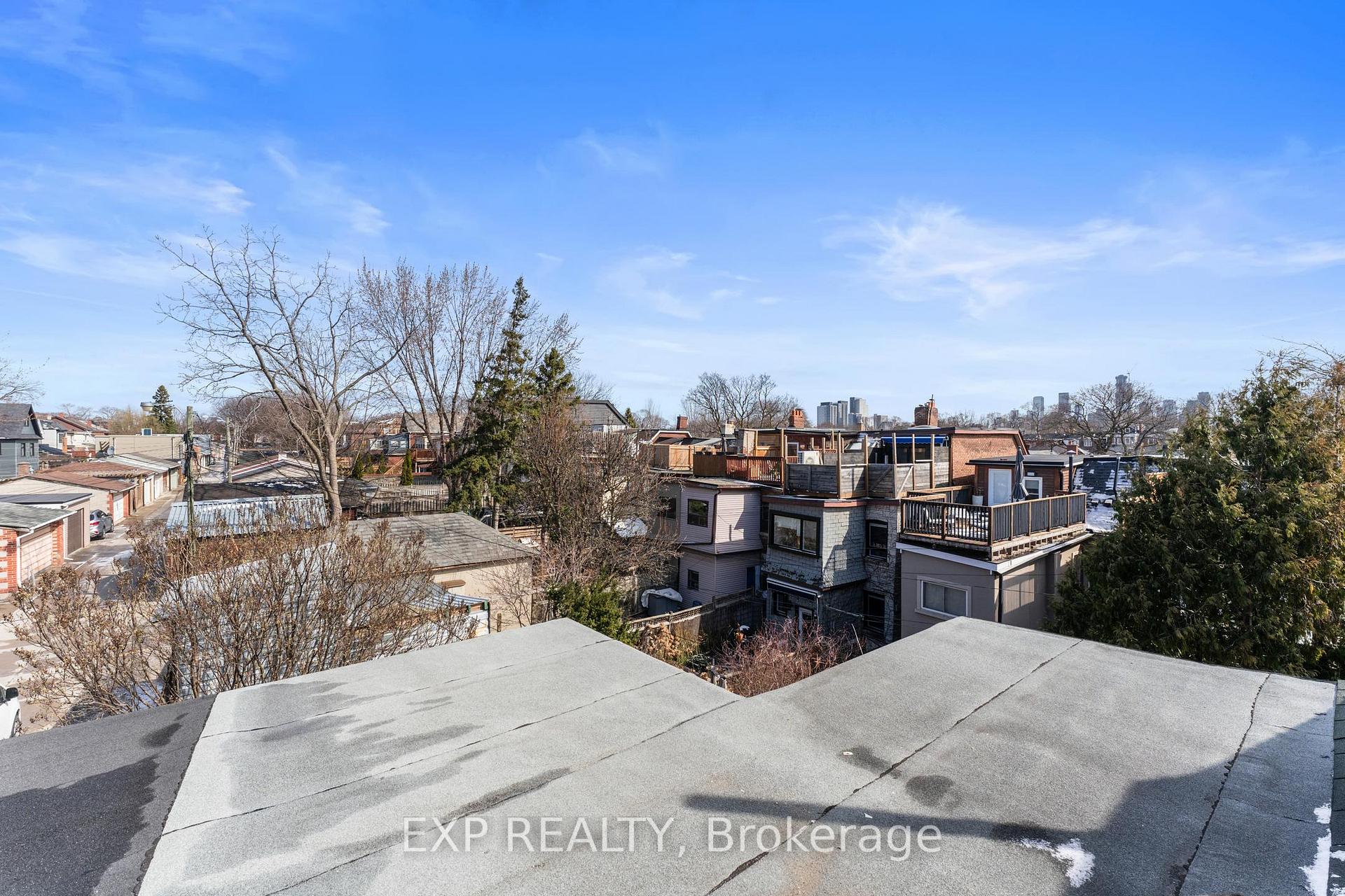 Photo 14 of 2 Dewson Street, Toronto, Palmerston-Little Italy — HOMEH