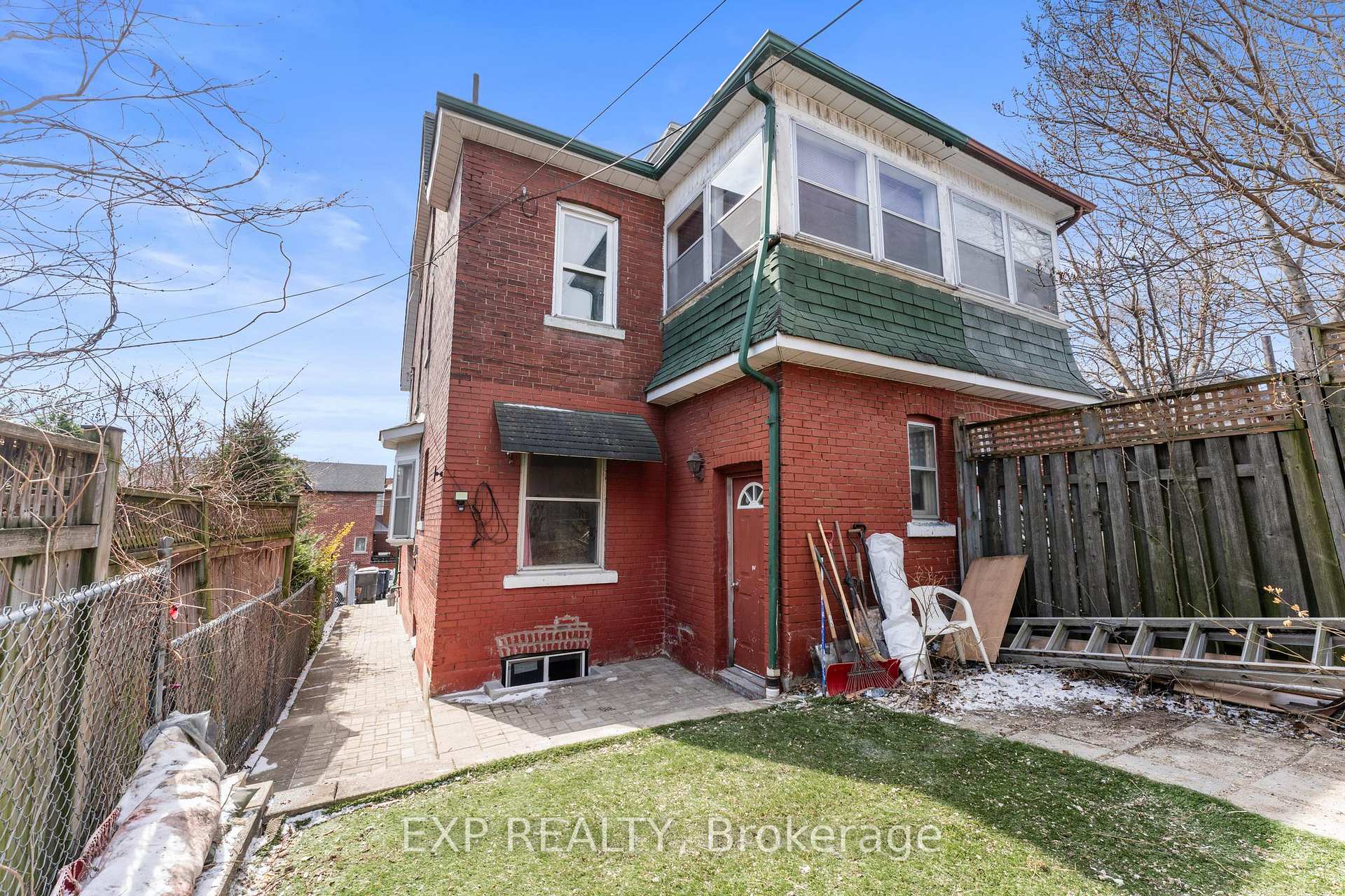 Photo 10 of 2 Dewson Street, Toronto, Palmerston-Little Italy — HOMEH