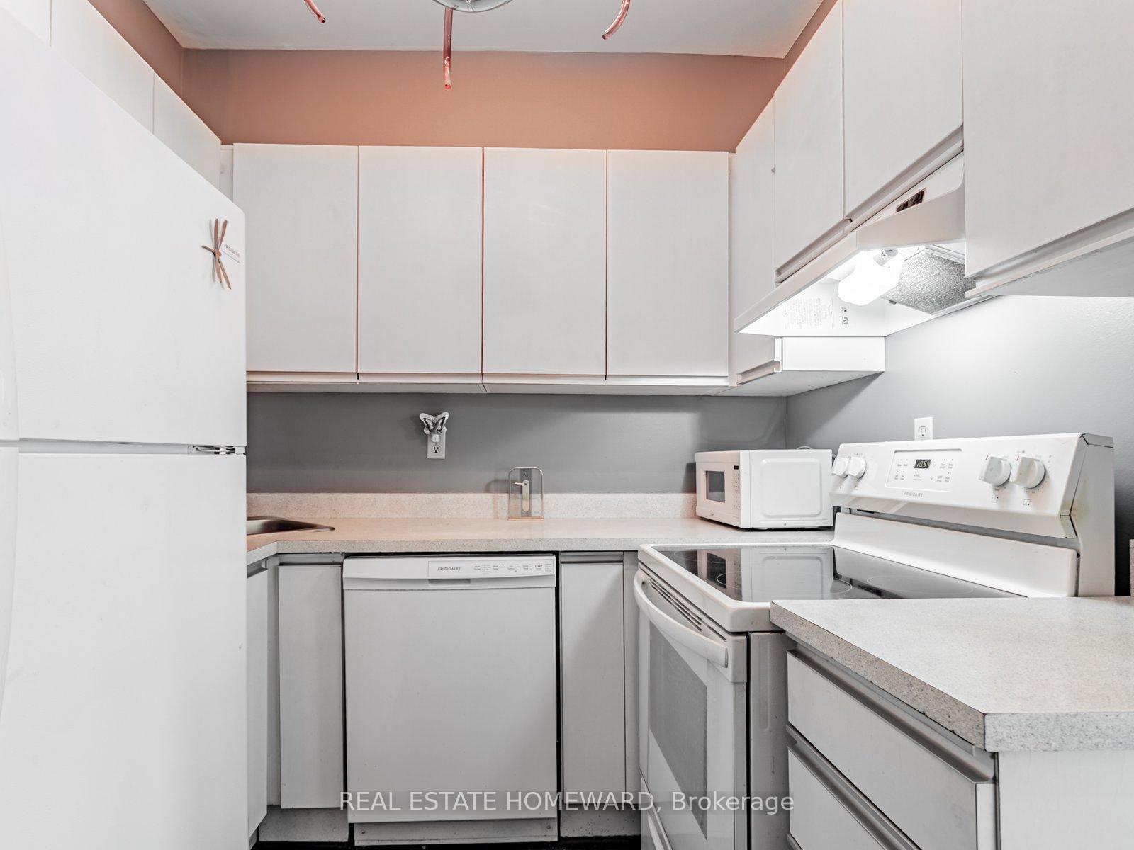 Photo 9 of 39 Wolfrey Avenue, Toronto, North Riverdale — HOMEH