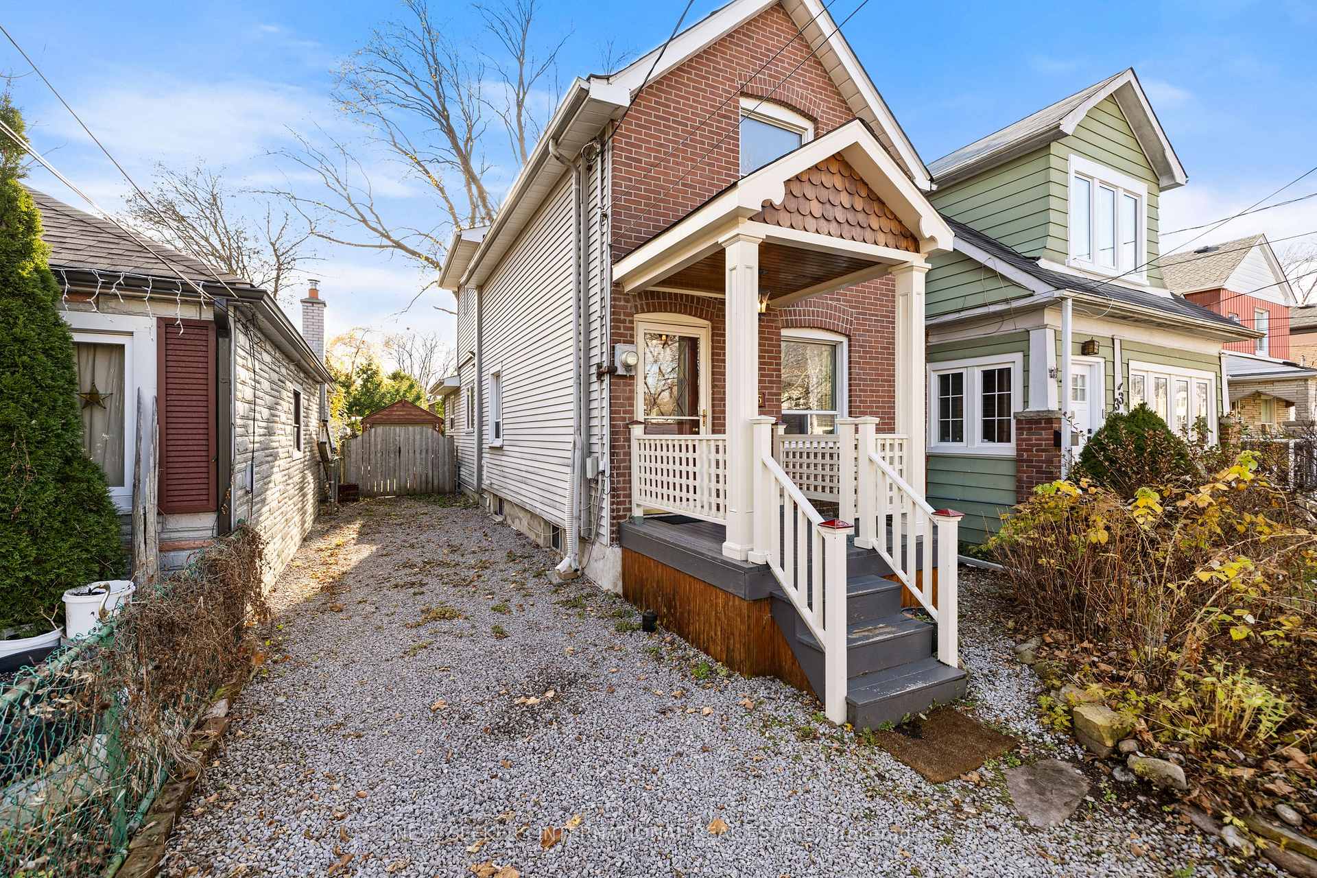 Photo 9 of 35 Cambrai Avenue, Toronto, Woodbine-Lumsden — HOMEH