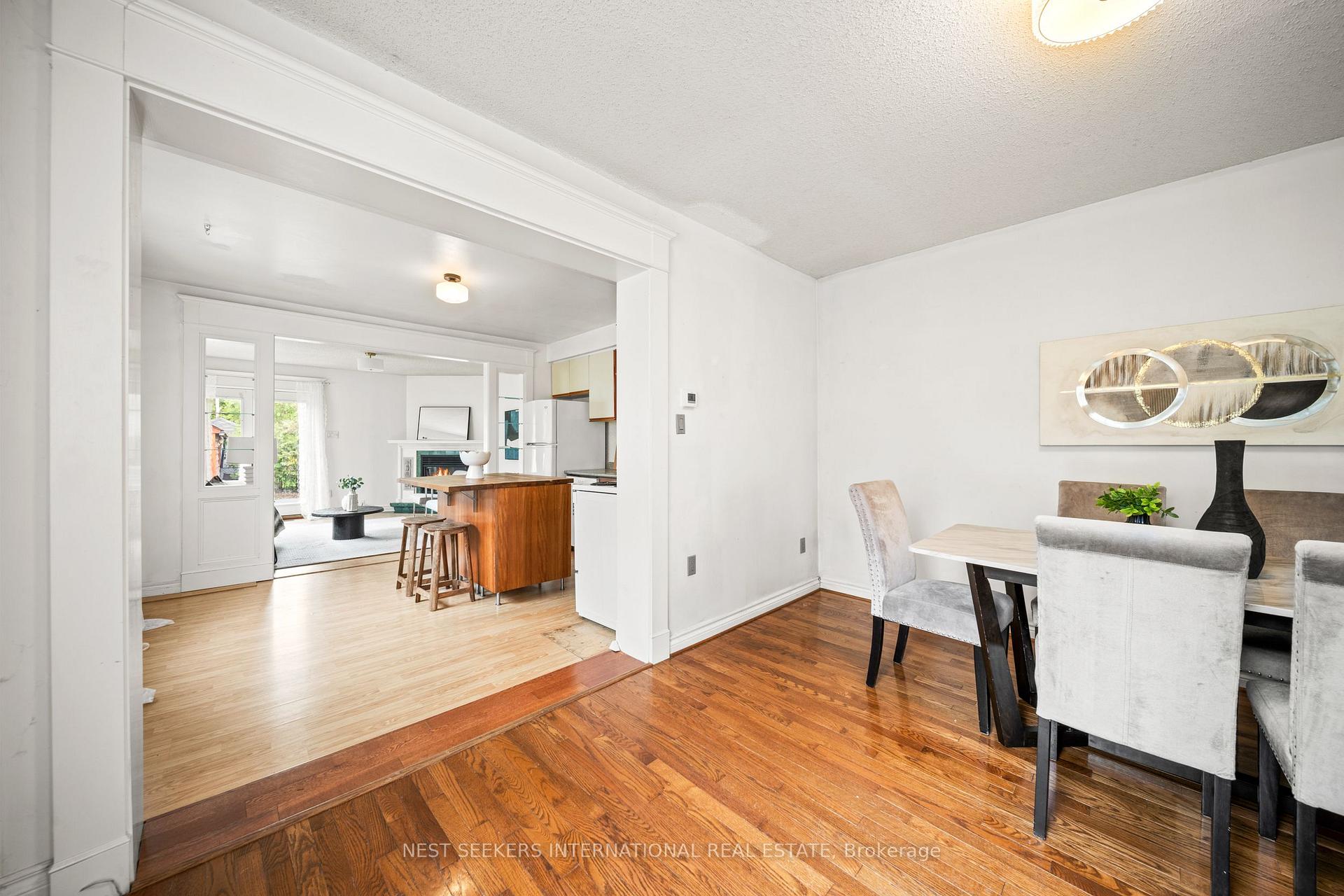 Photo 25 of 35 Cambrai Avenue, Toronto, Woodbine-Lumsden — HOMEH