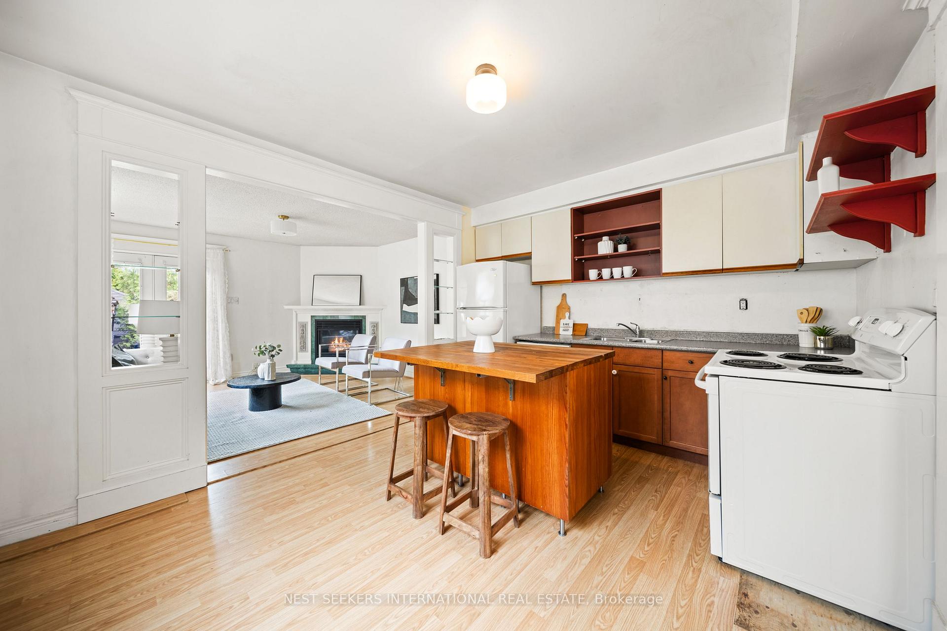 Photo 35 of 35 Cambrai Avenue, Toronto, Woodbine-Lumsden — HOMEH