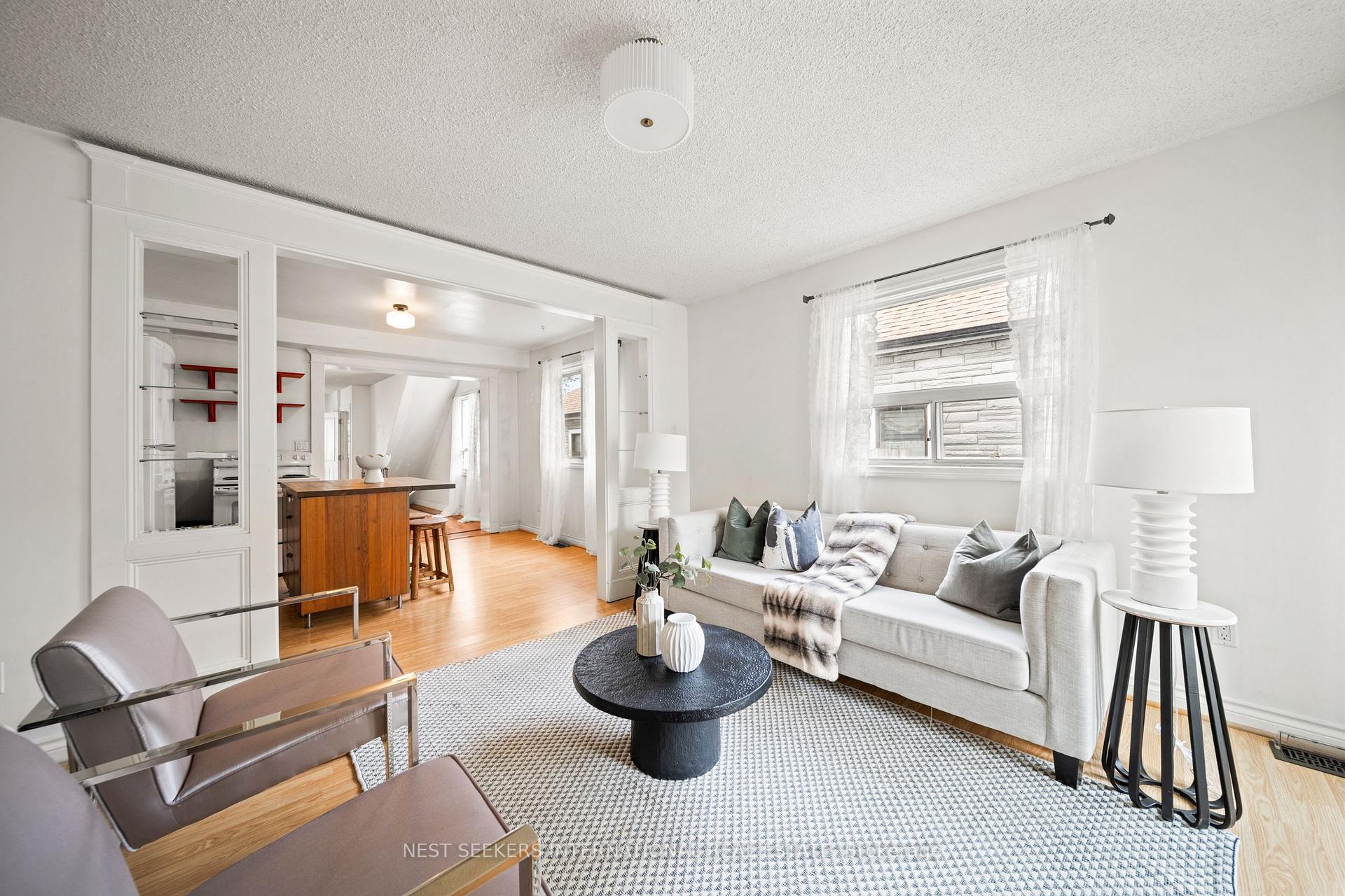 Photo 36 of 35 Cambrai Avenue, Toronto, Woodbine-Lumsden — HOMEH