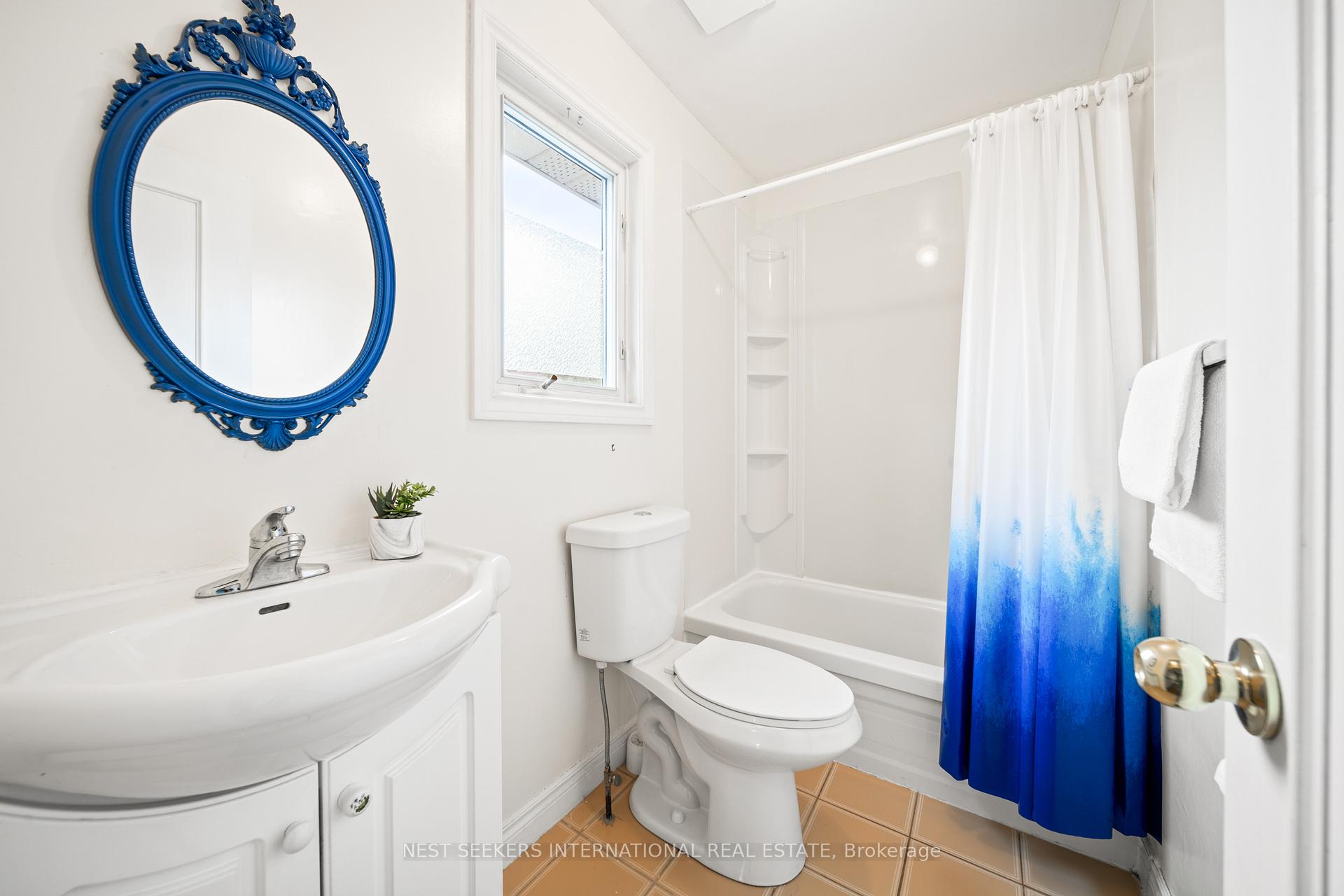 Photo 17 of 35 Cambrai Avenue, Toronto, Woodbine-Lumsden — HOMEH