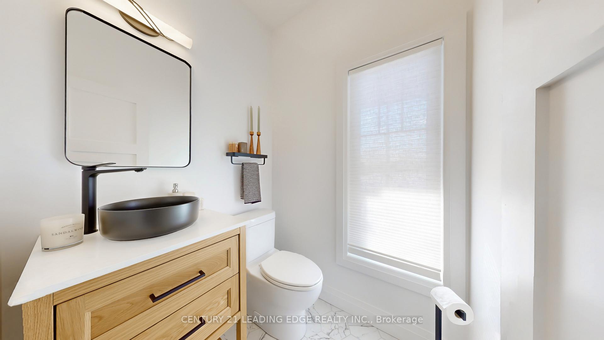 Photo 11 of 59 Robert Attersley Drive E, Whitby, Taunton North — HOMEH