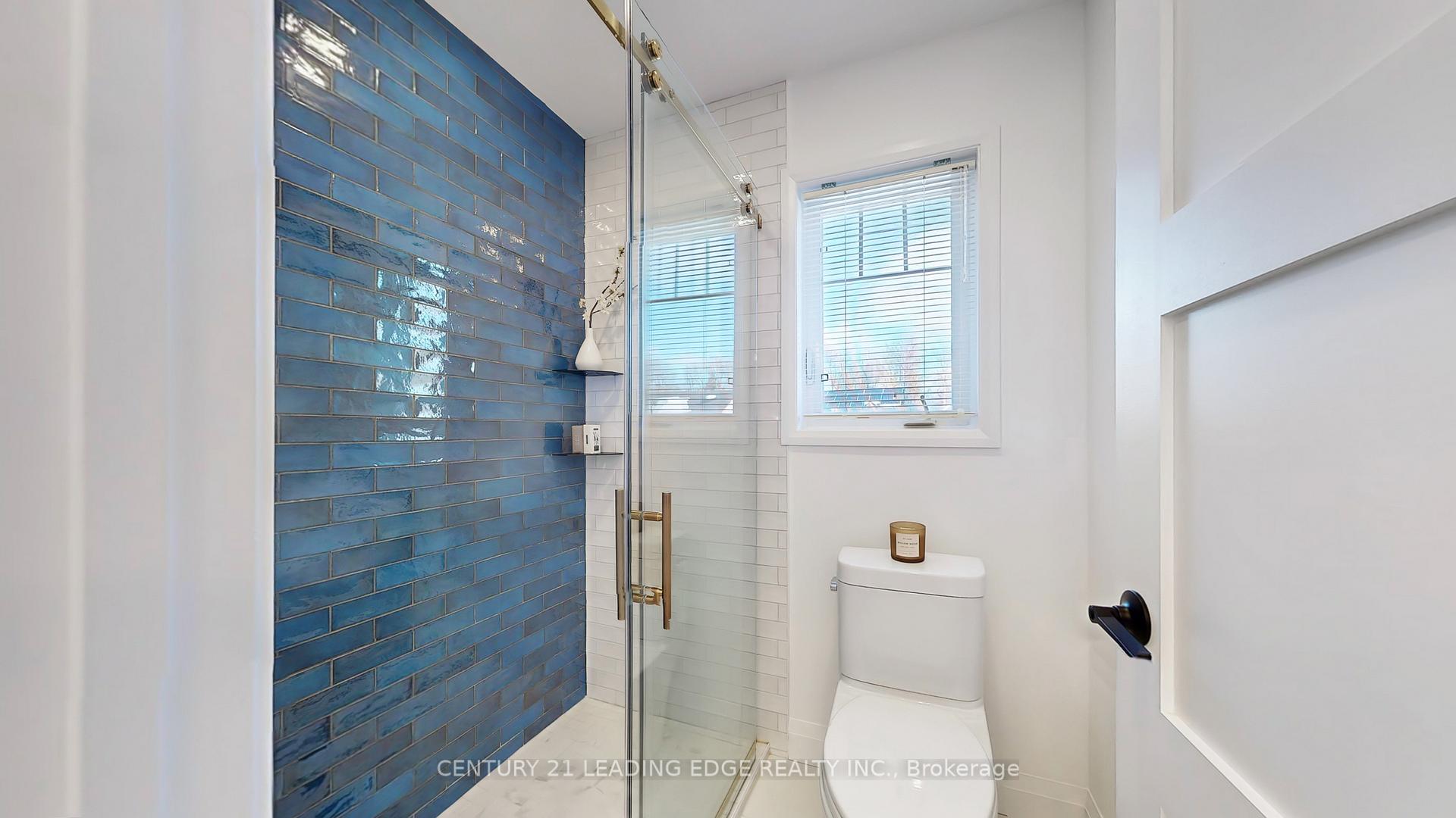 Photo 32 of 59 Robert Attersley Drive E, Whitby, Taunton North — HOMEH