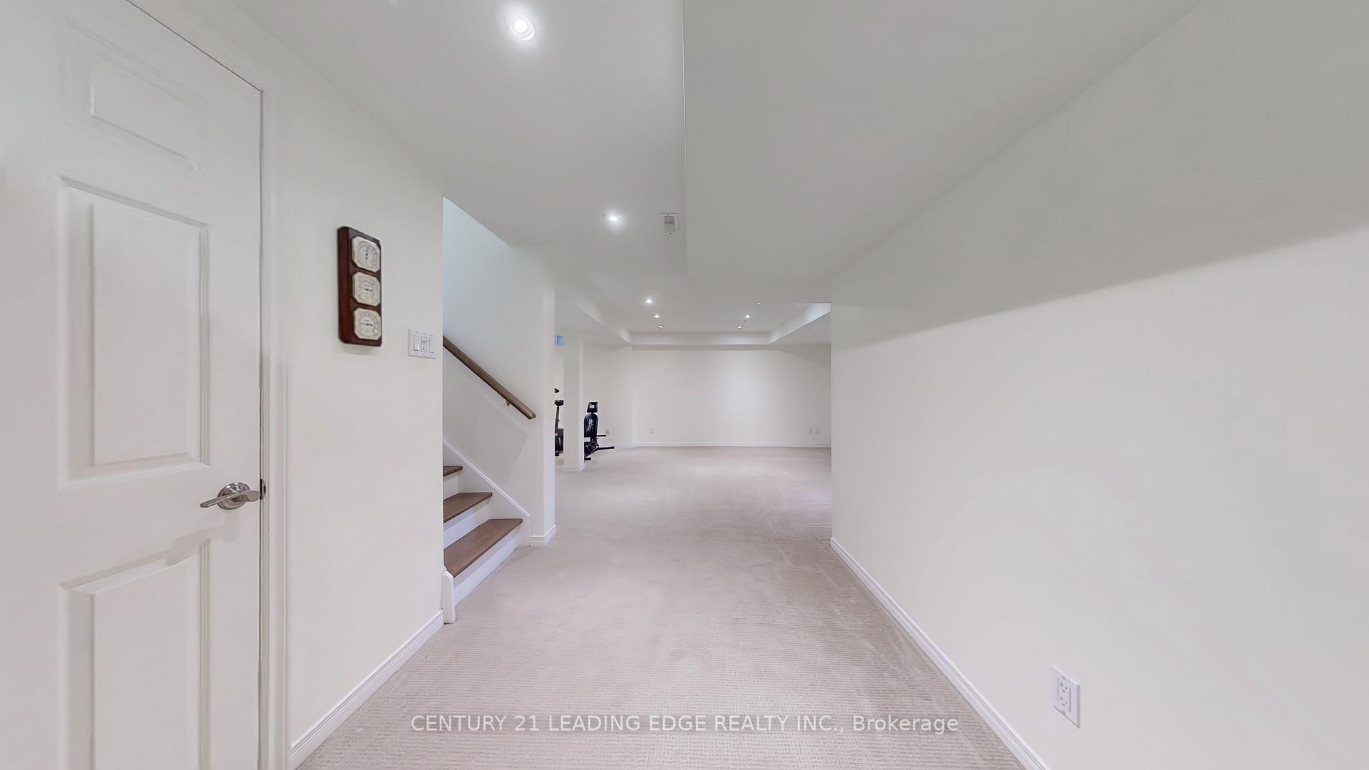 Photo 37 of 59 Robert Attersley Drive E, Whitby, Taunton North — HOMEH