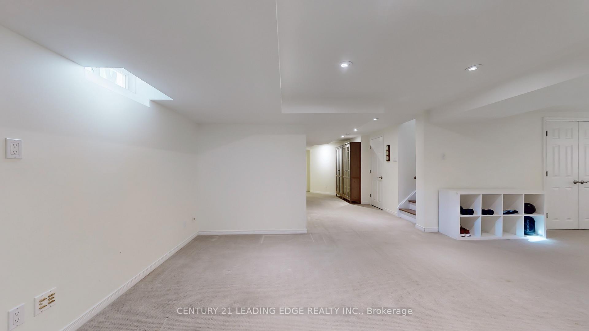 Photo 39 of 59 Robert Attersley Drive E, Whitby, Taunton North — HOMEH