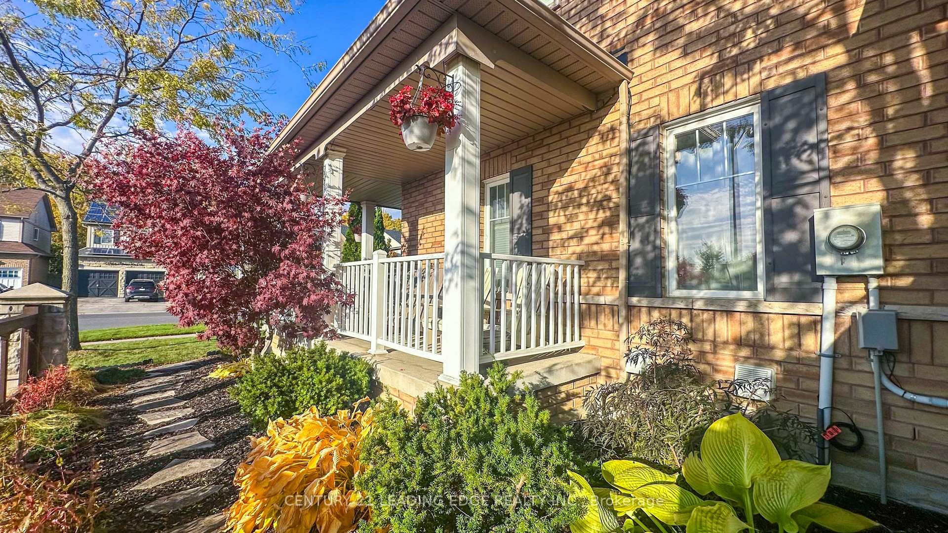Photo 44 of 59 Robert Attersley Drive E, Whitby, Taunton North — HOMEH