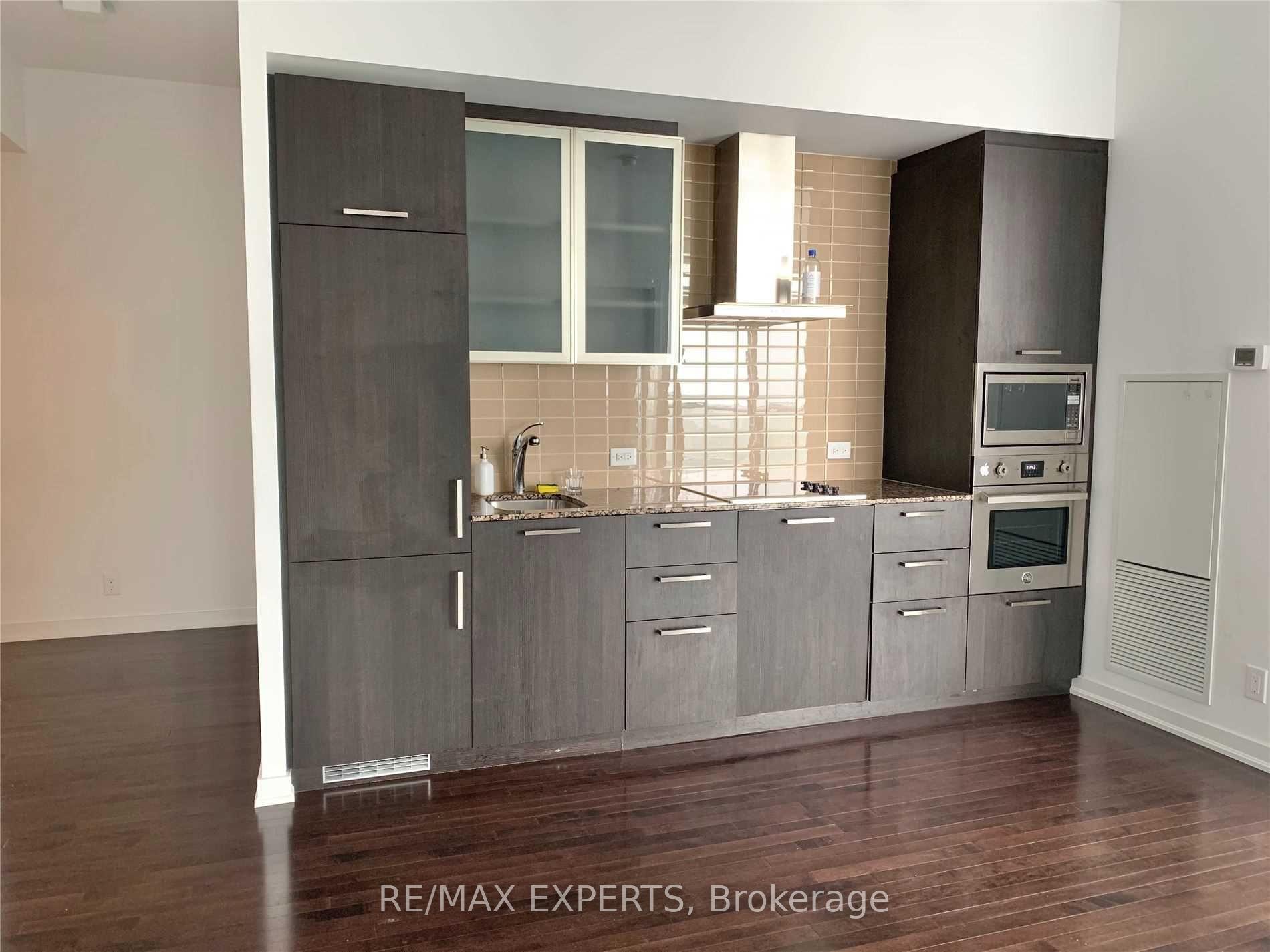 Photo 5 of Unit 3104, 12 York Street, Toronto, Waterfront Communities — HOMEH