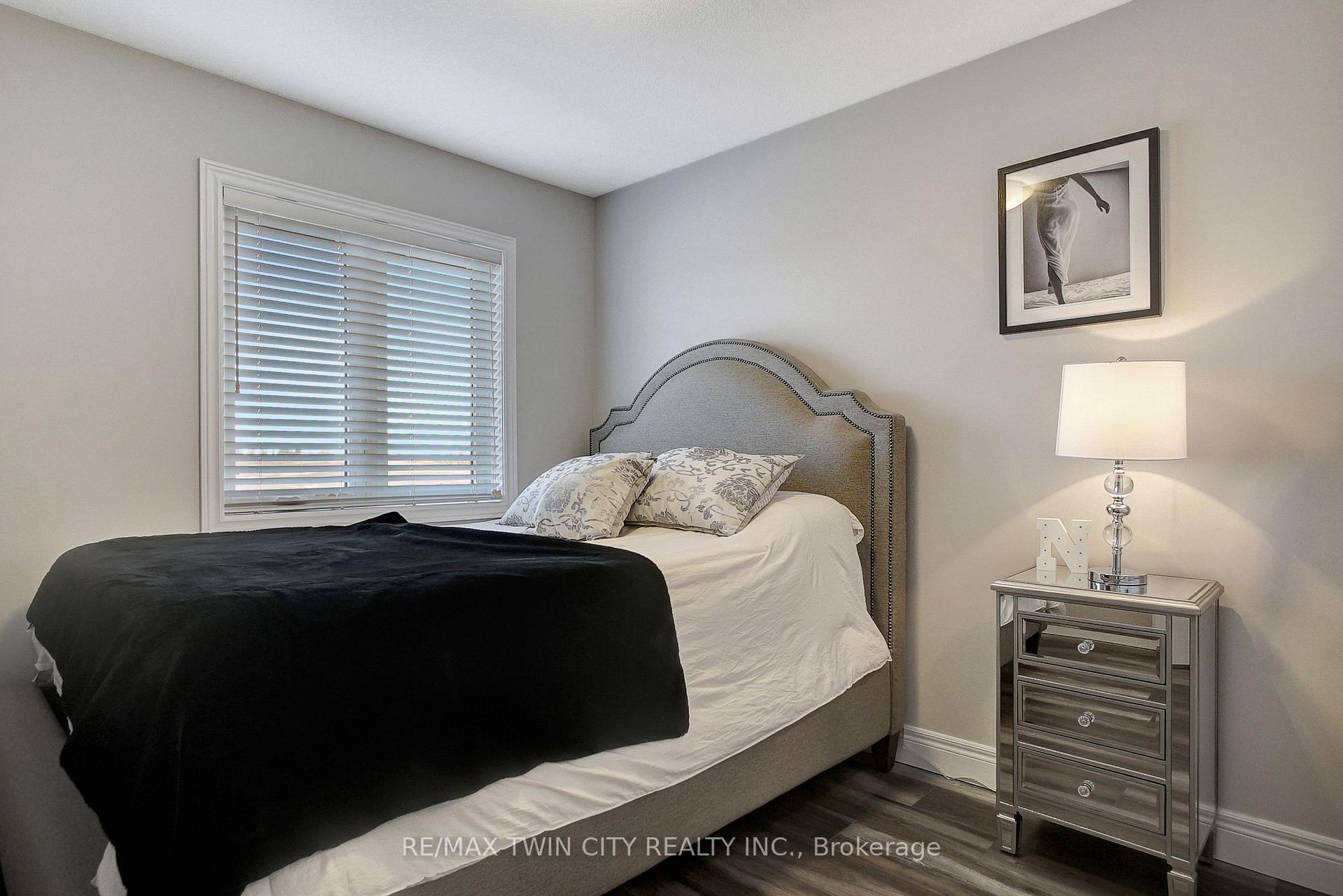 Photo 31 of 82 Loxleigh Lane, Wellesley — HOMEH