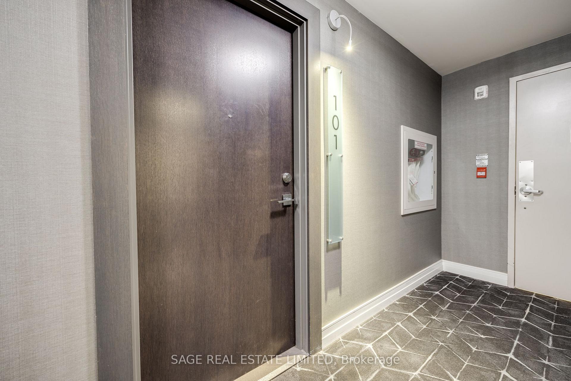 Photo 7 of Unit 101, 90 Niagara Street, Toronto, Niagara — HOMEH