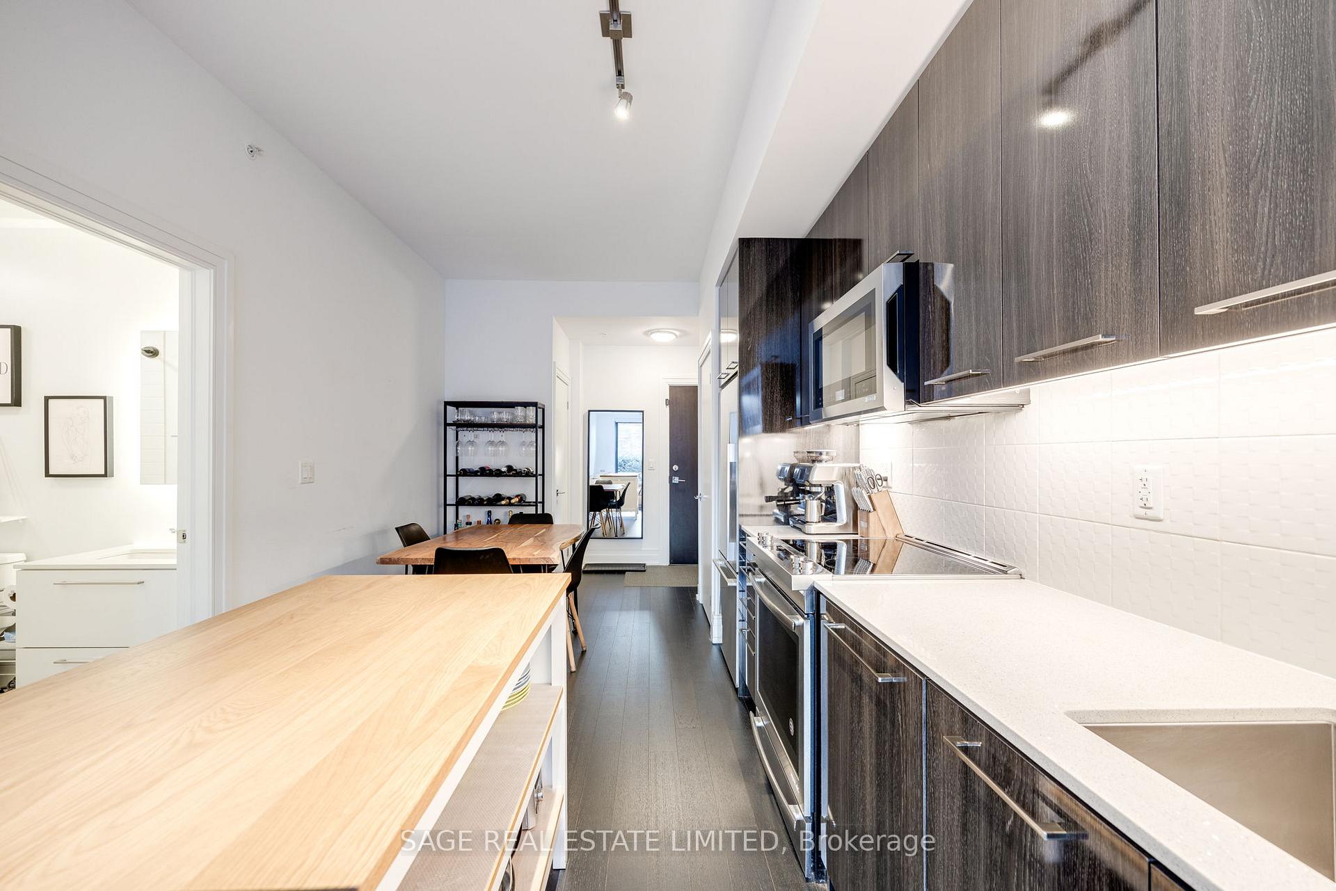 Photo 6 of Unit 101, 90 Niagara Street, Toronto, Niagara — HOMEH
