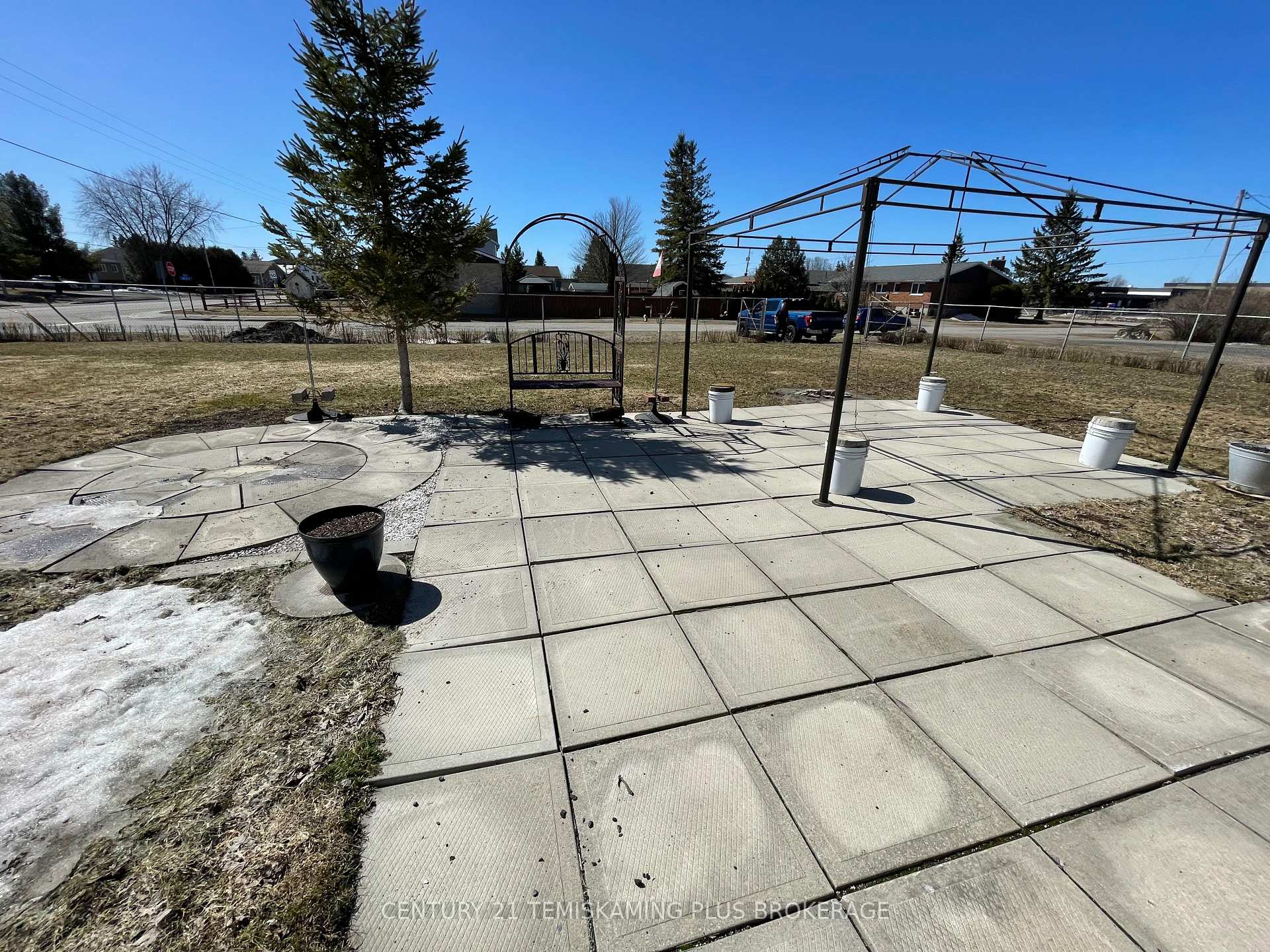 Photo 3 of 40 & 44 Tenth Avenue N, Armstrong, Earlton — HOMEH