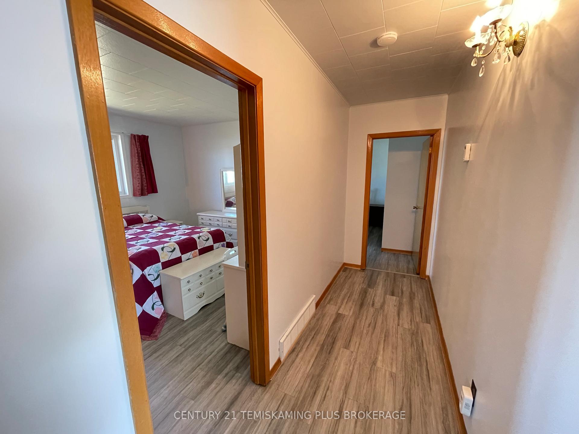 Photo 33 of 40 & 44 Tenth Avenue N, Armstrong, Earlton — HOMEH