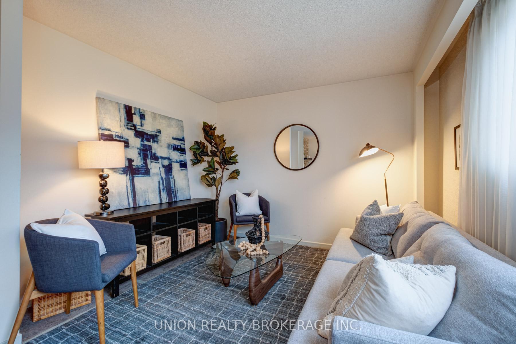 Photo 9 of 54 Oakridge Drive, Scarborough, Cliffcrest — HOMEH