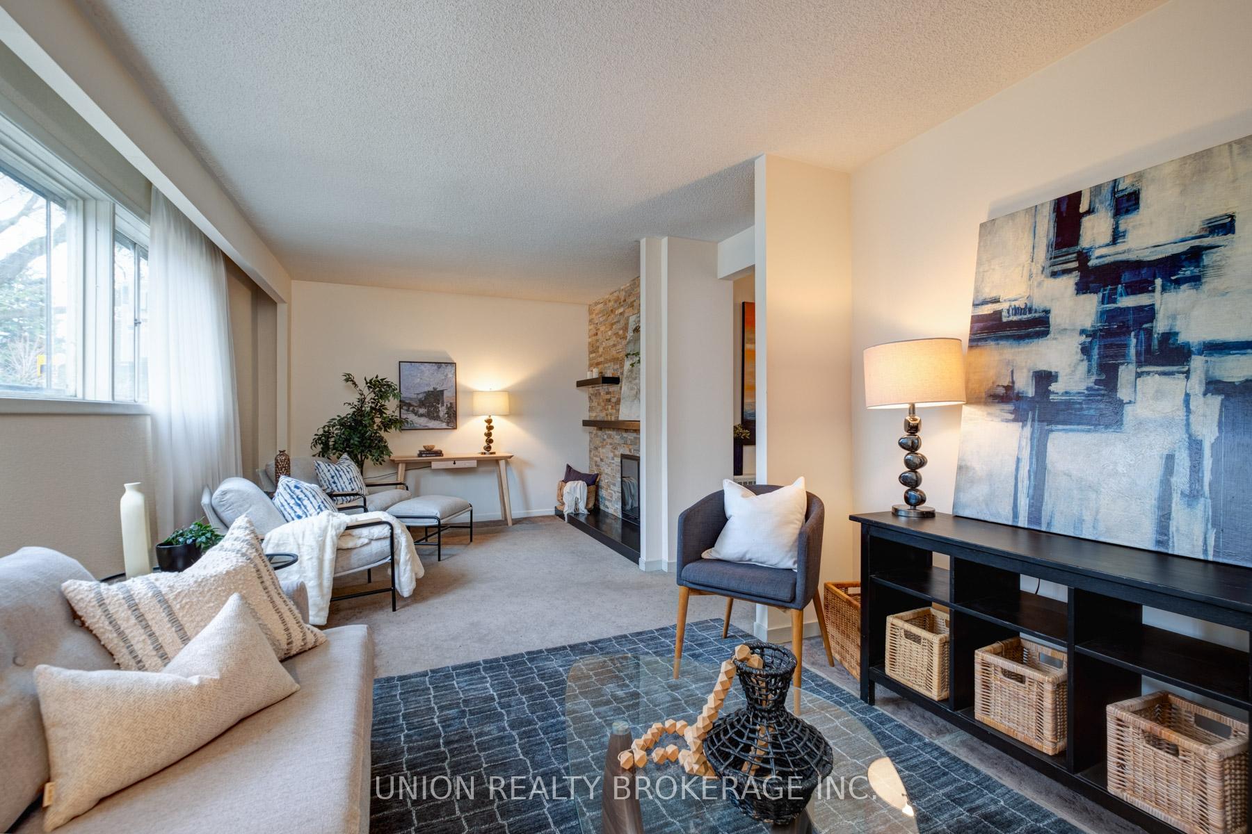 Photo 2 of 54 Oakridge Drive, Scarborough, Cliffcrest — HOMEH