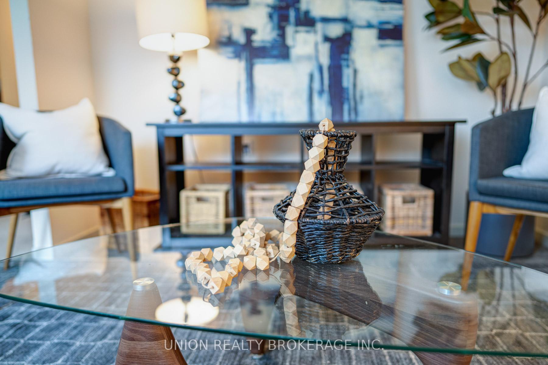 Photo 4 of 54 Oakridge Drive, Scarborough, Cliffcrest — HOMEH