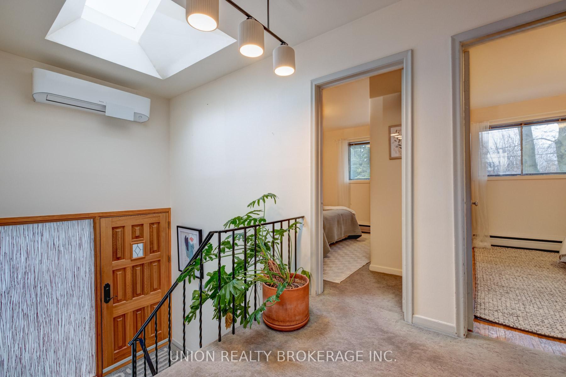 Photo 43 of 54 Oakridge Drive, Scarborough, Cliffcrest — HOMEH