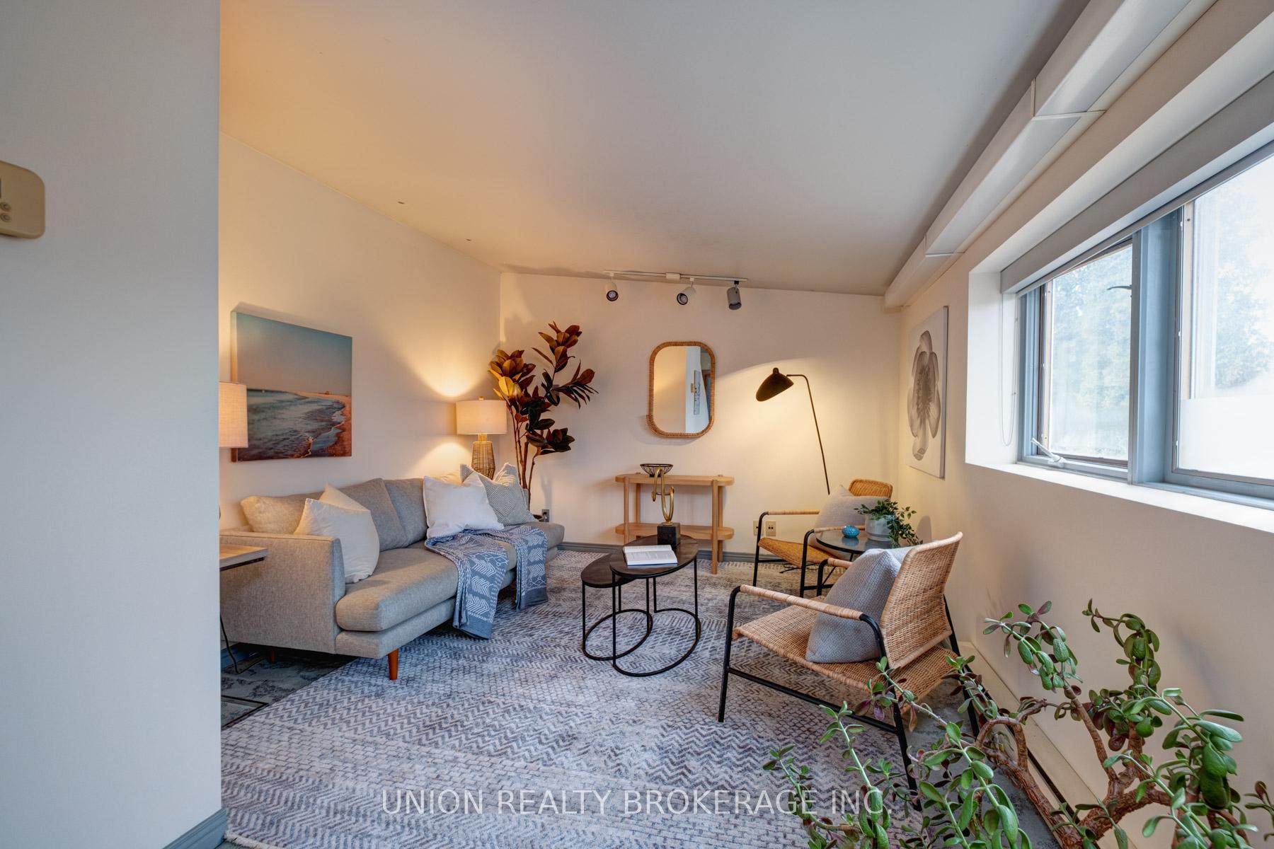 Photo 28 of 54 Oakridge Drive, Scarborough, Cliffcrest — HOMEH