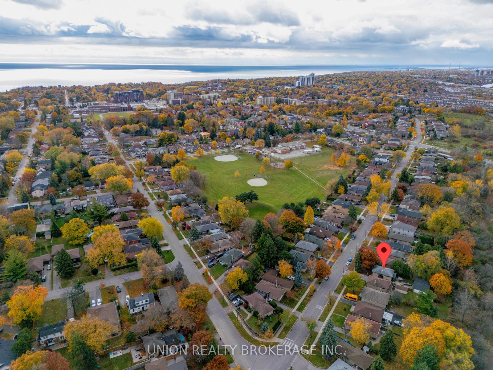 Photo 40 of 54 Oakridge Drive, Scarborough, Cliffcrest — HOMEH