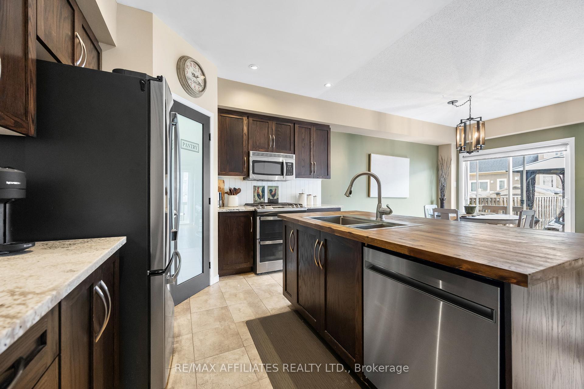 Photo 16 of 62 Hackberry Trail, Carleton Place — HOMEH