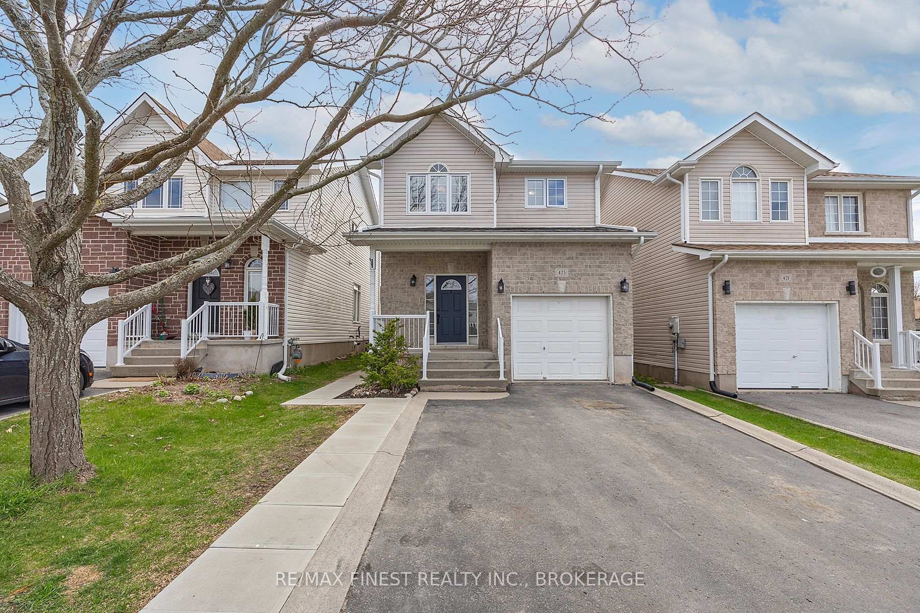 Photo 7 of 423 Maureen Street, Kingston, Kingston East (Incl Barret Crt) — HOMEH